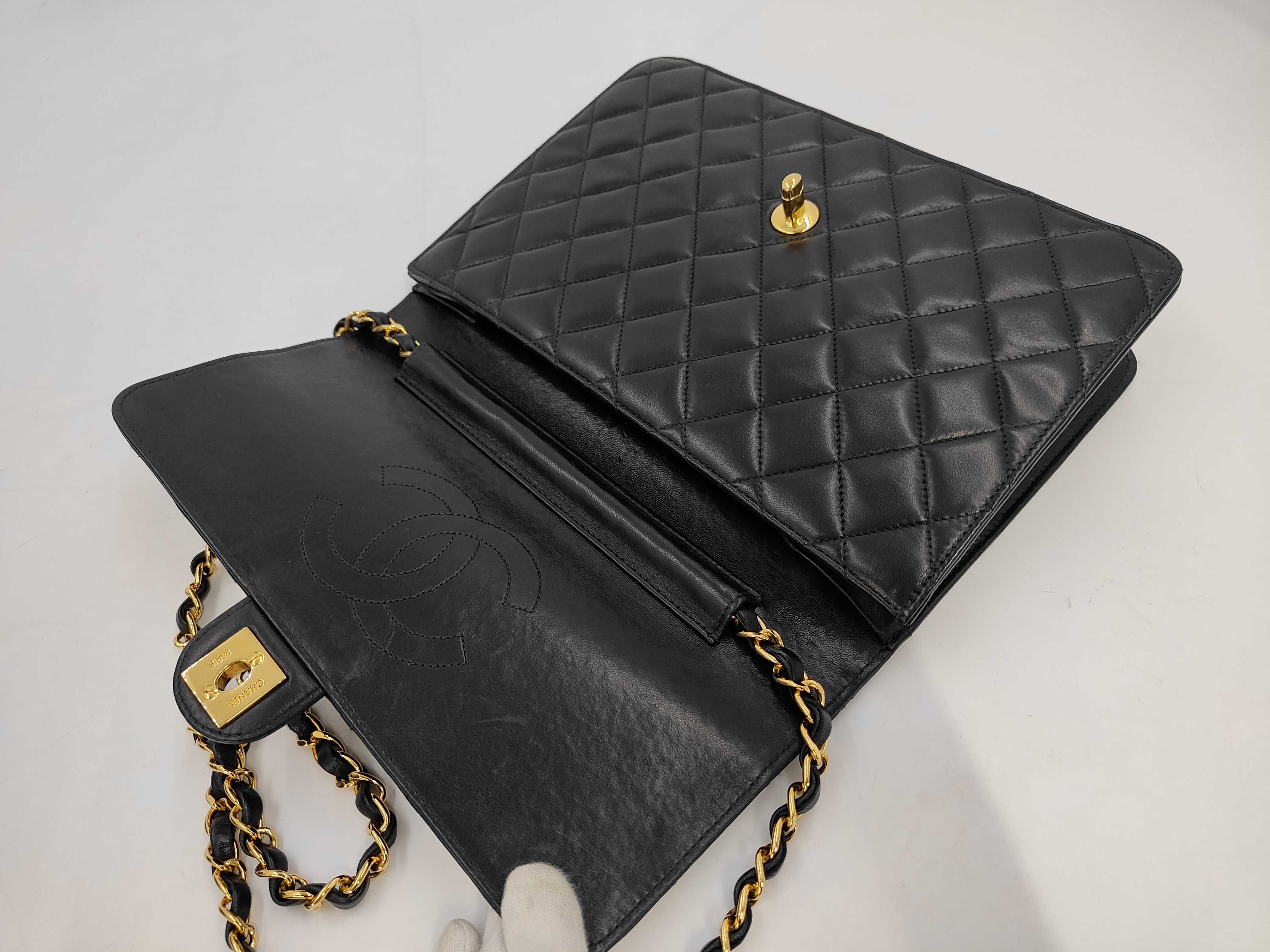 Matelassé Turnlock Chain Shoulder Bag (Series 6) — view 8