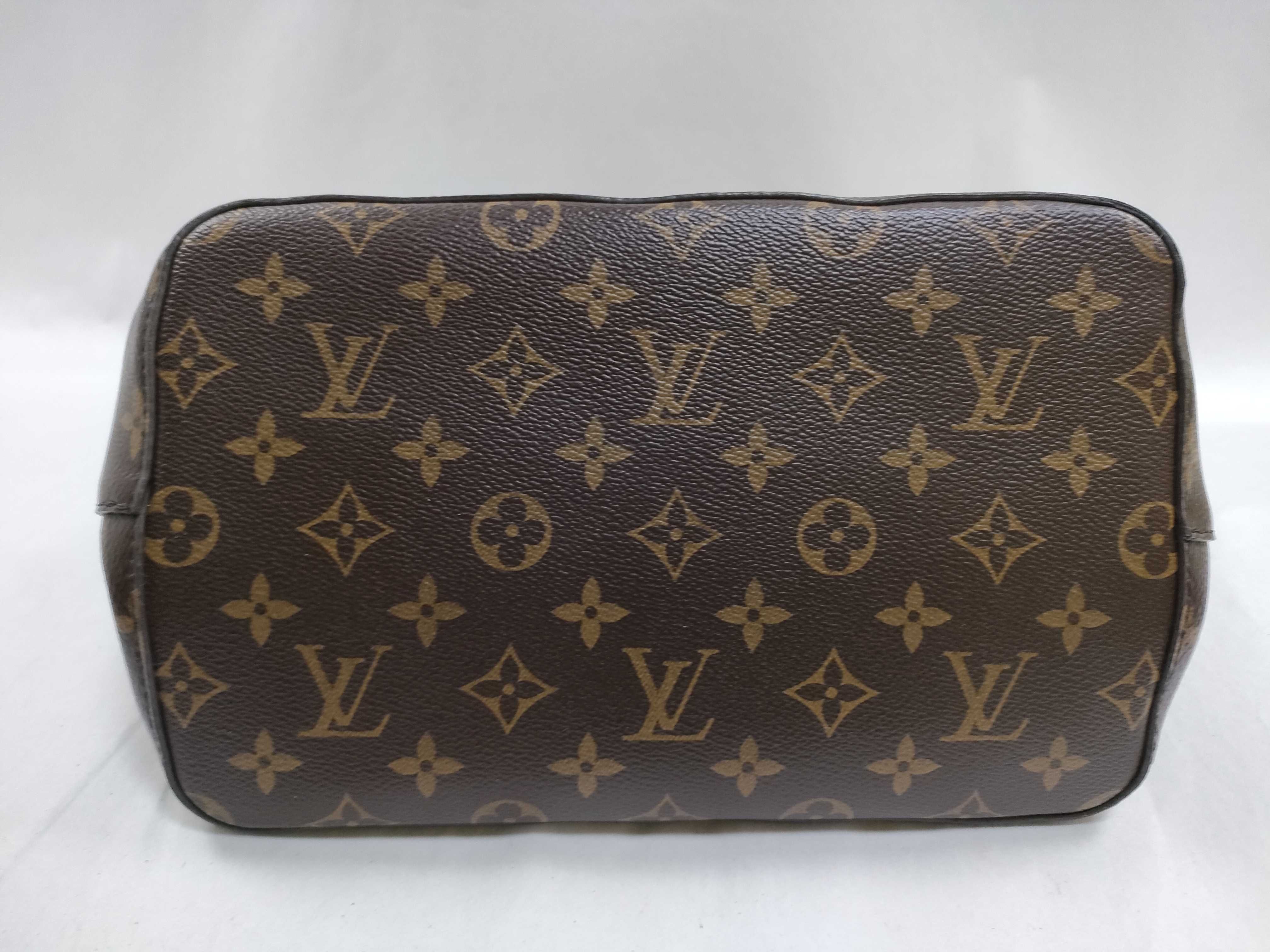 Monogram Neo Noe Rose Poudre M44022 Shoulder Bag — view 7
