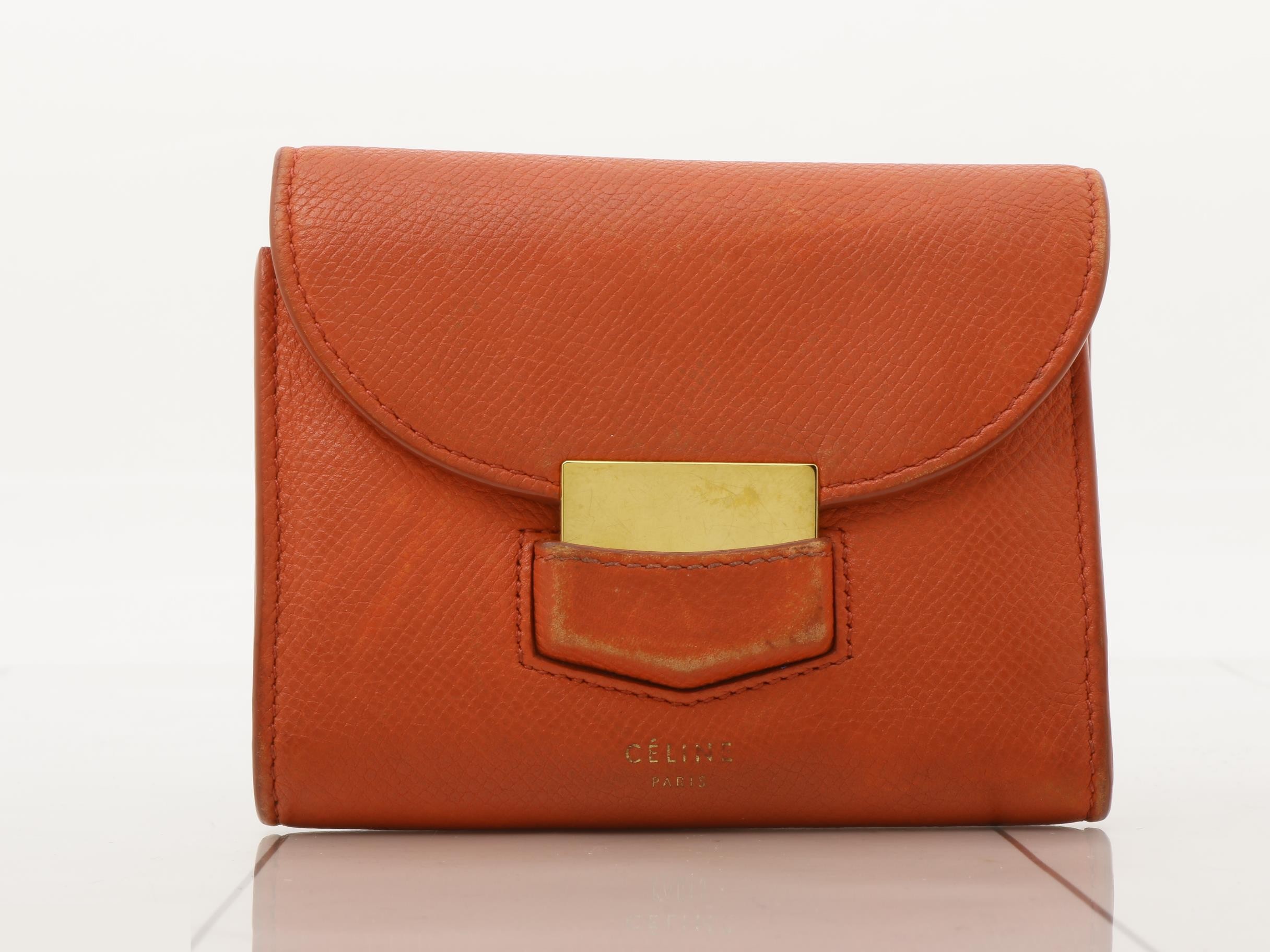 Red wallet