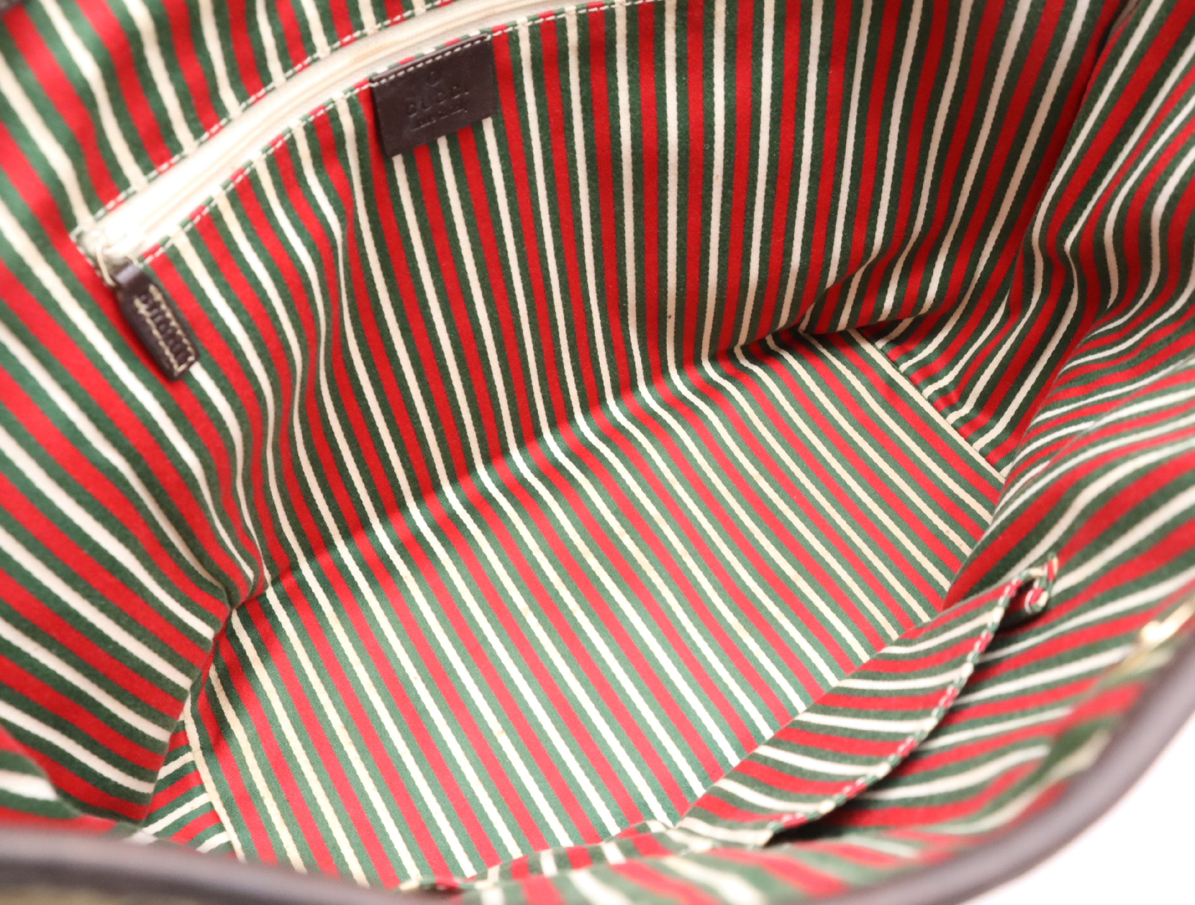 16996 GG Canvas New Brit Round Tote Bag — view 14