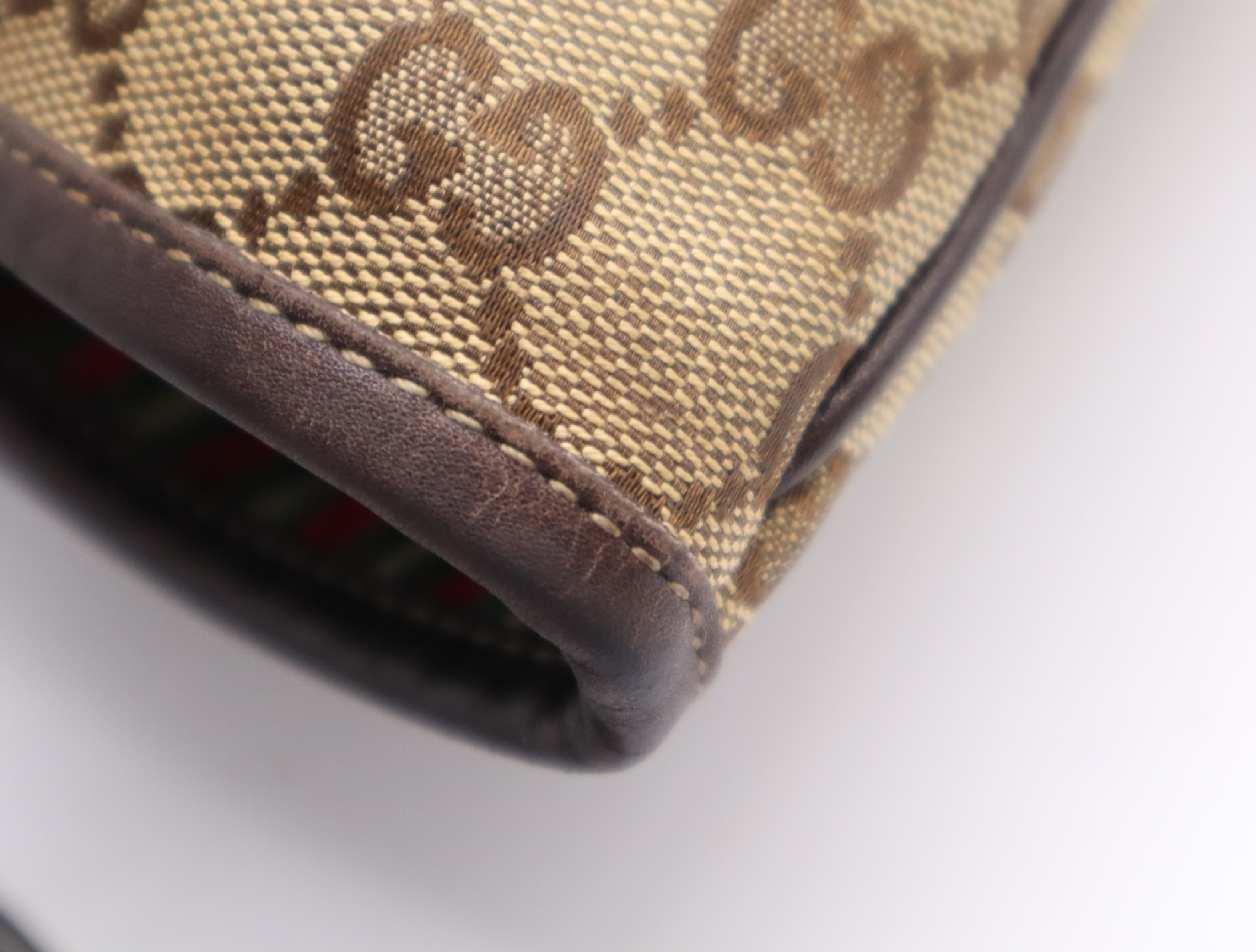 16996 GG Canvas New Brit Round Tote Bag — view 10