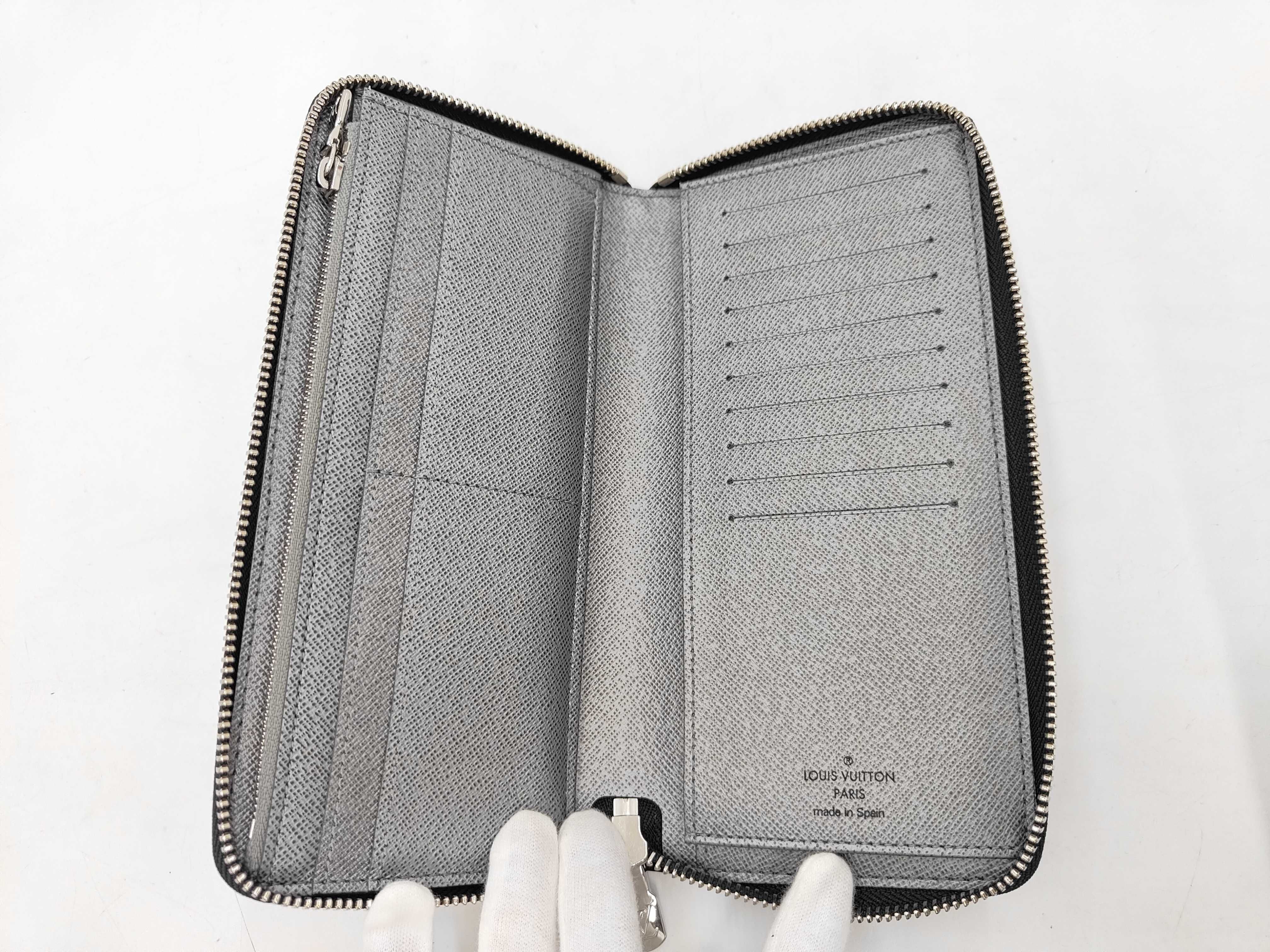 Taigarama Zippy Wallet Vertical — view 3