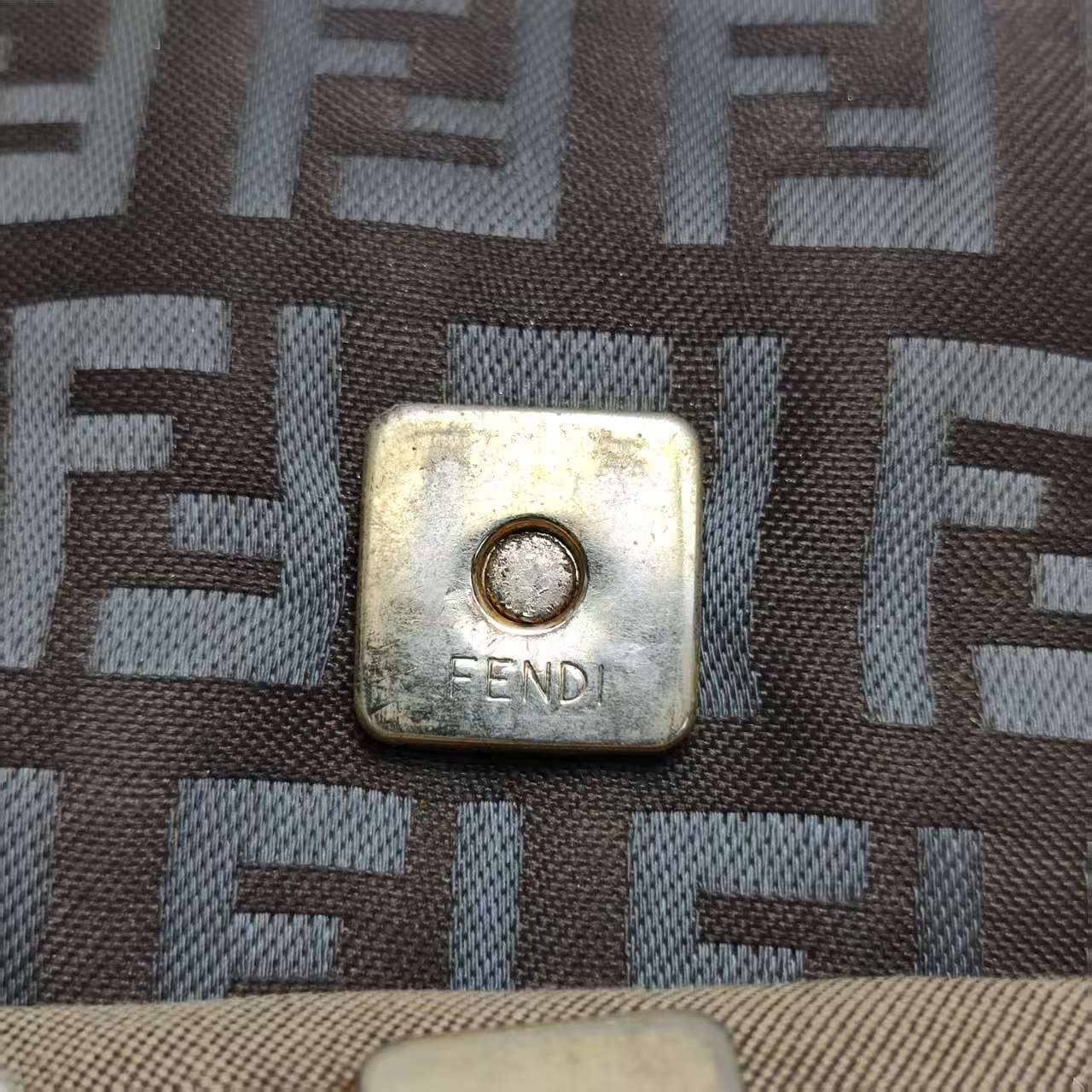 【*Shipped from: China*】FENDI Canvas Shoulder Bag — view 10