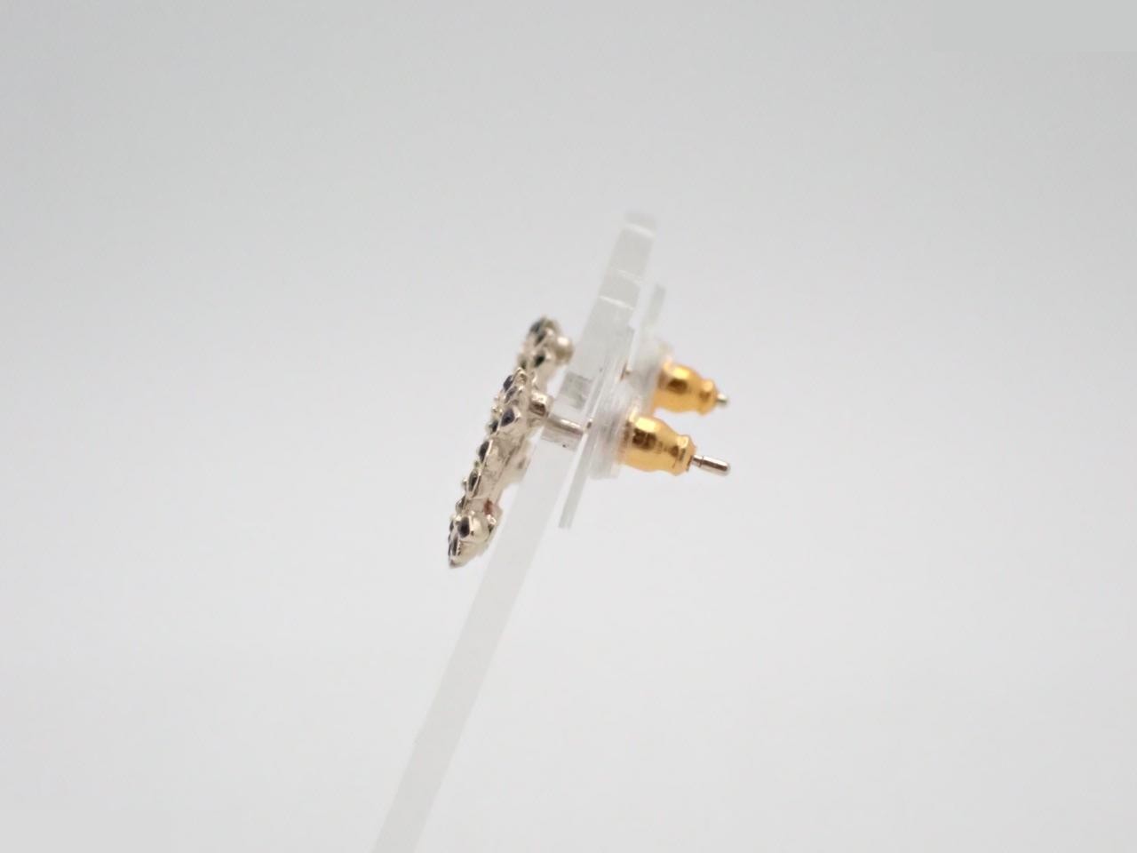 earrings, model C20A, Coco Mark design, black stone, gold finish, 1.5cm width. — view 3