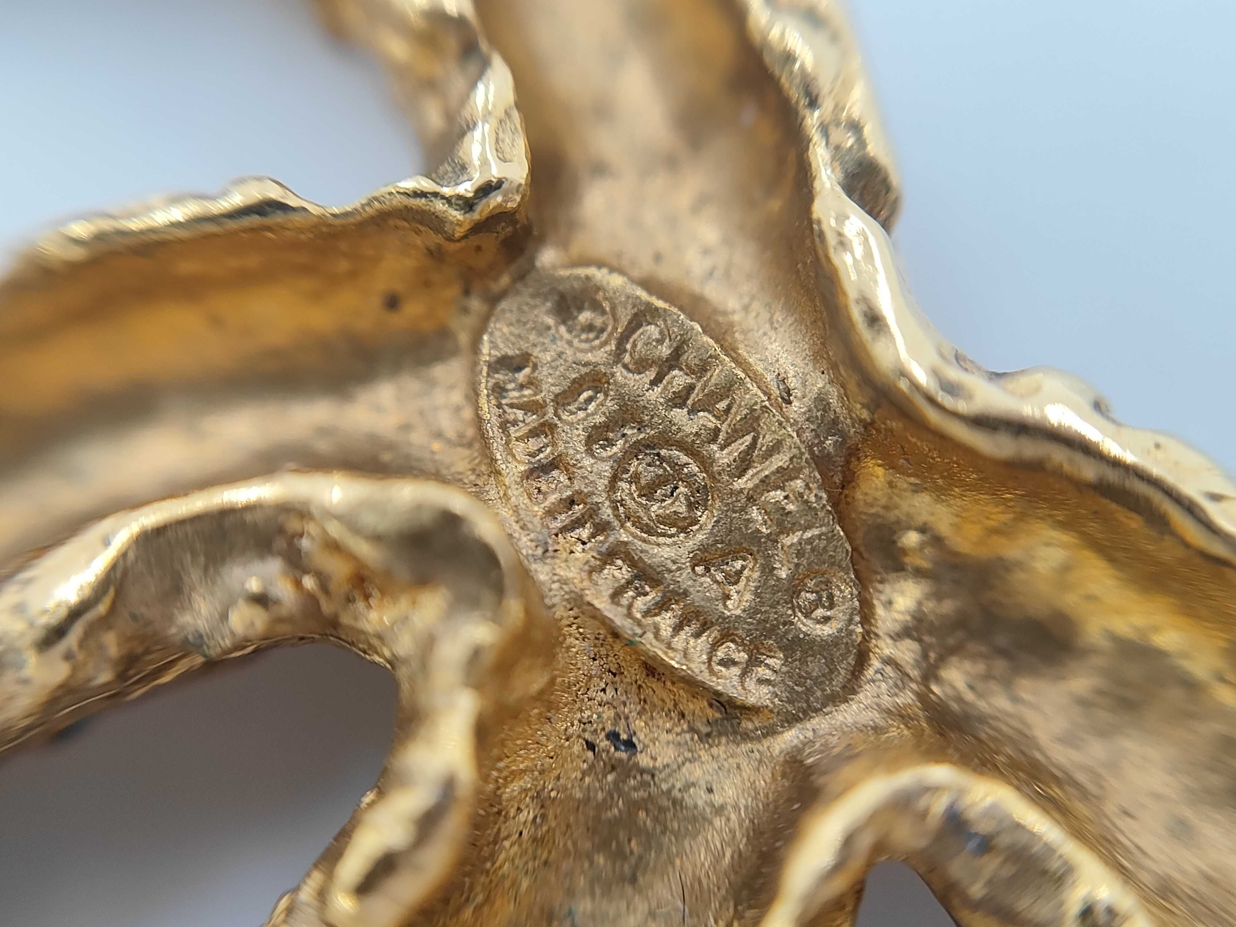 lava brooch — view 4