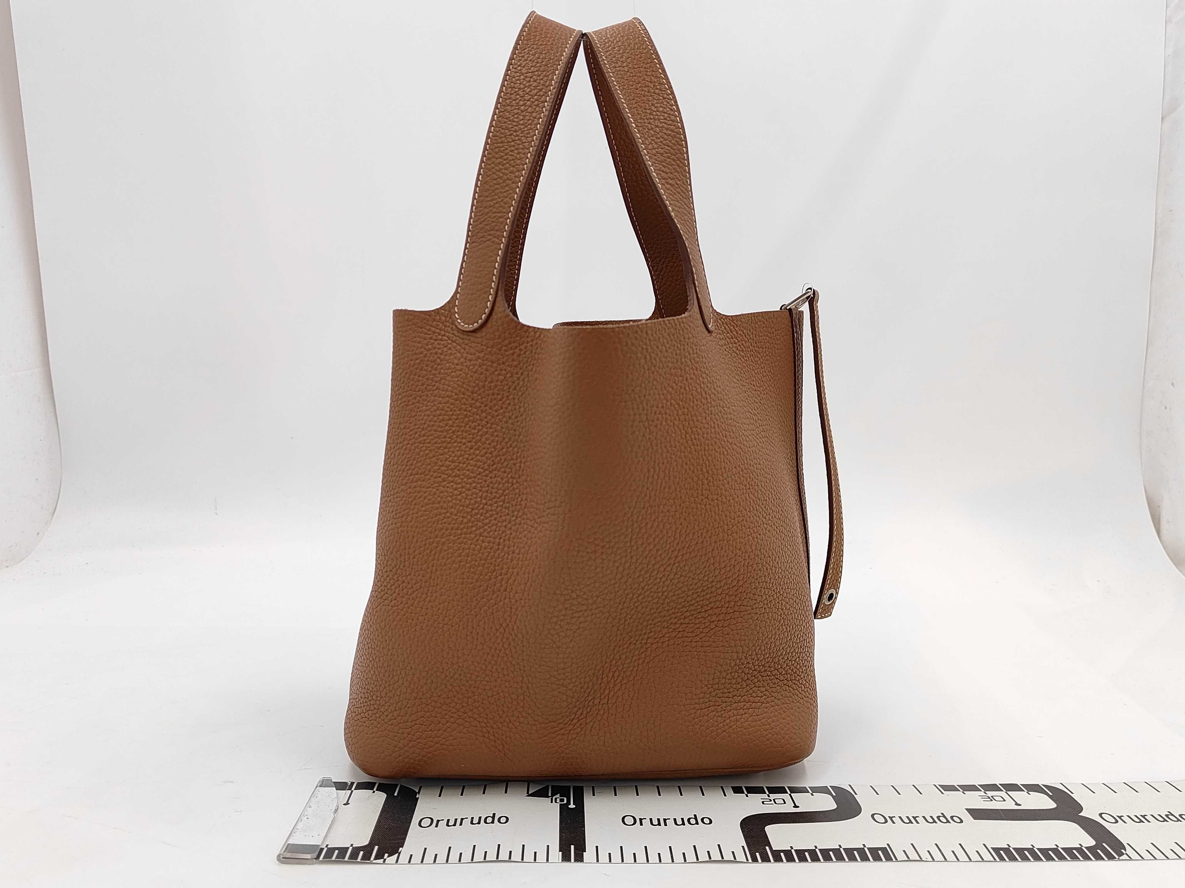 Picotin Lock MM Taurillon Leather Gold Silver Hardware T Stamp Handbag — view 2