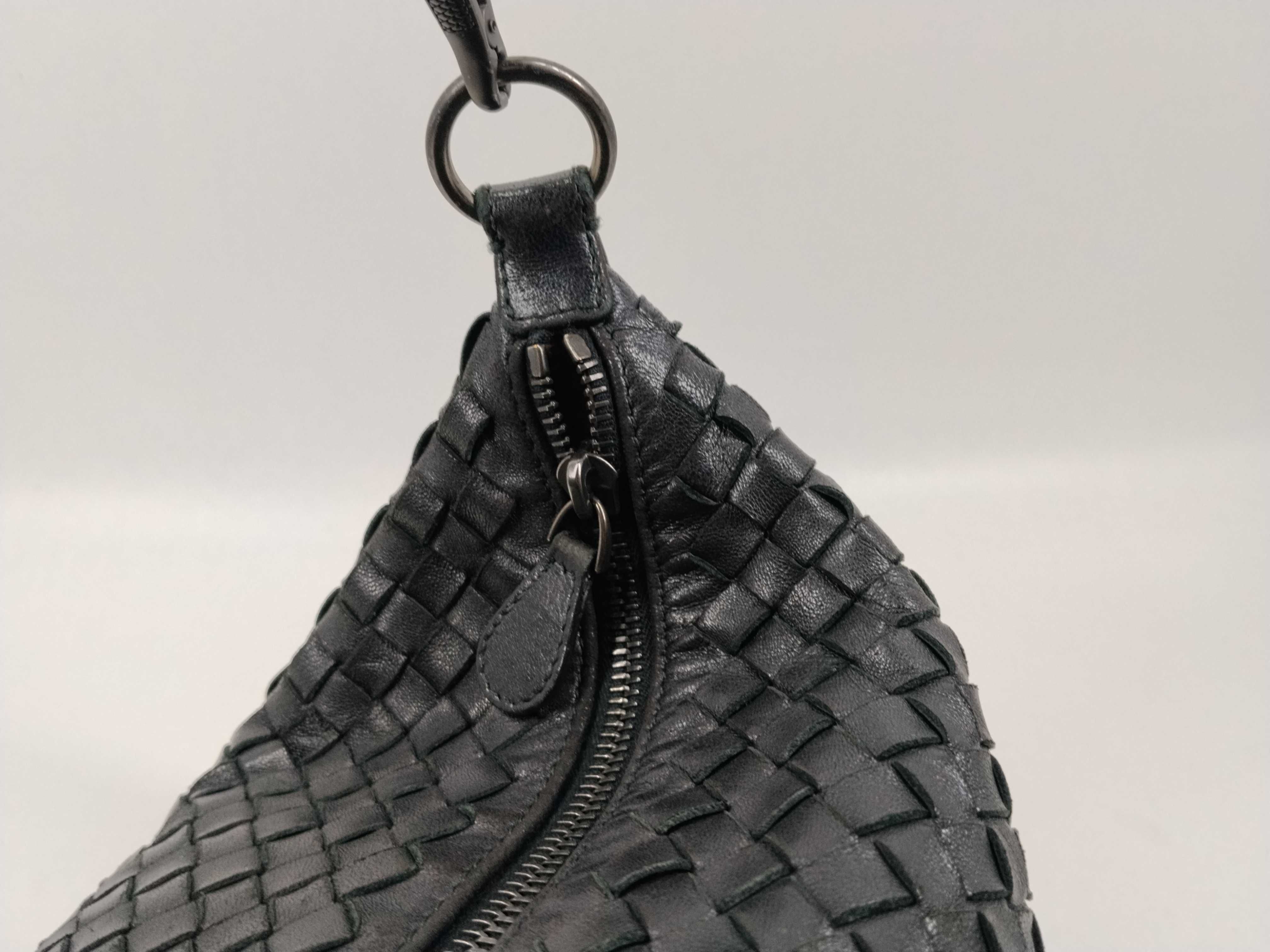Intrecciato Bottega Veneta Intrecciato One-Shoulder Accessory Pouch Black Pouch — view 5