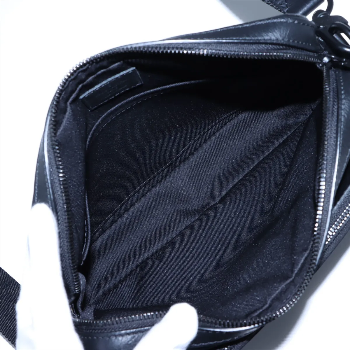 Monogram Shadow Trio Messenger M46602 Black RFID response — view 7