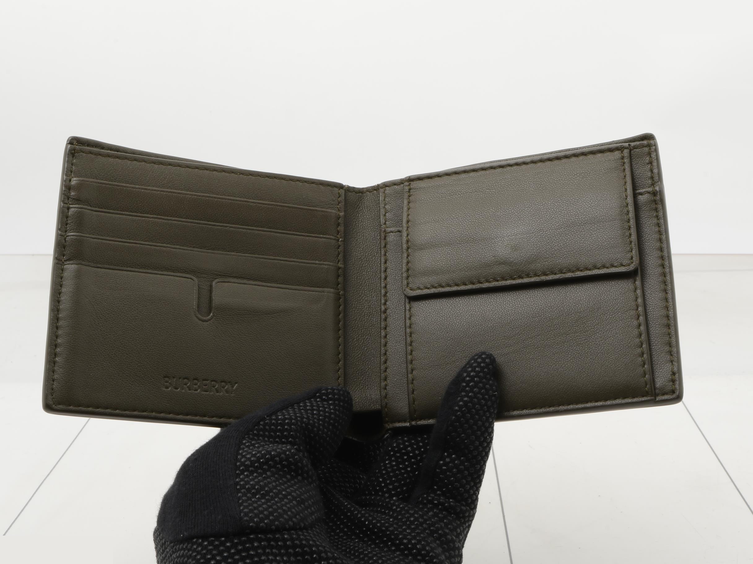 Other lines: Bags and Wallets — view 4