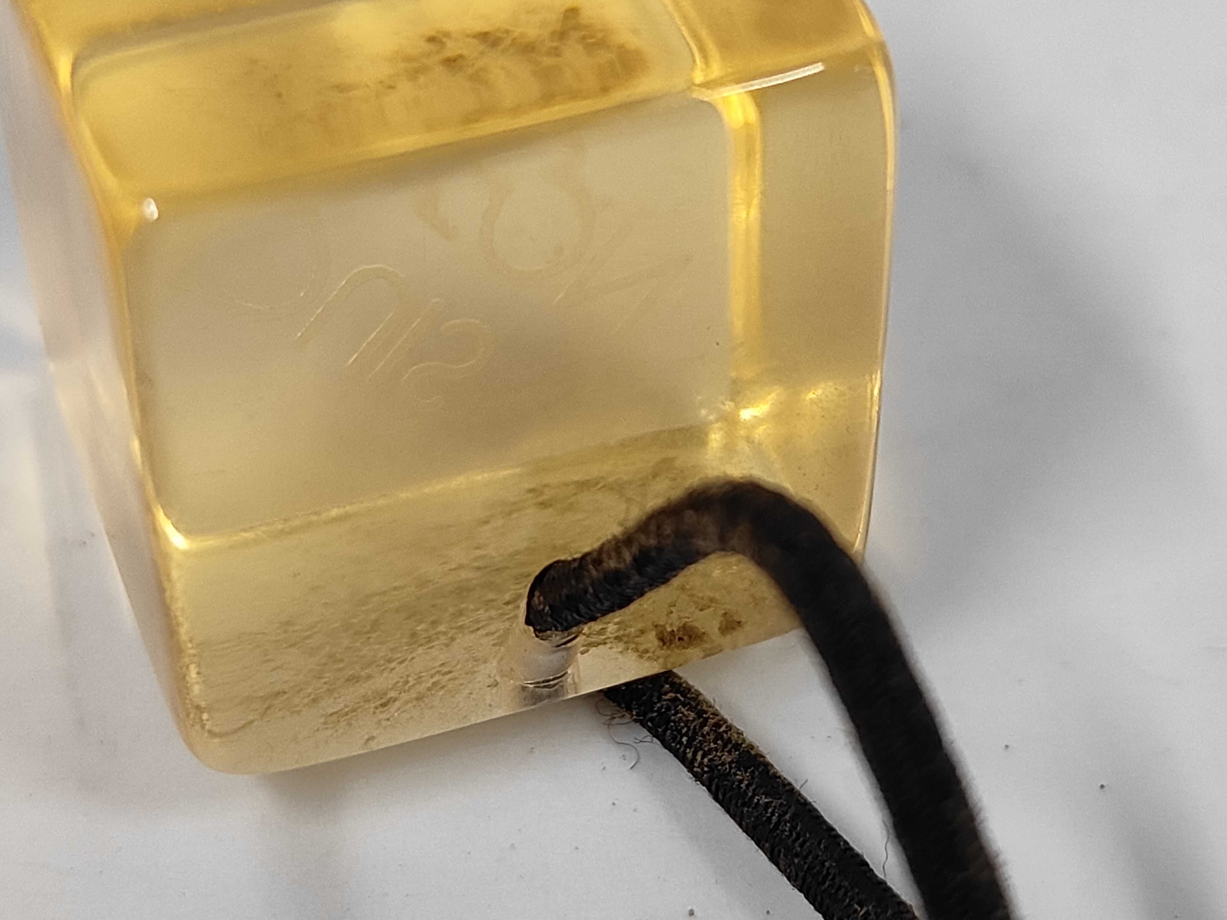 Hair Cube Inclusion / Model Number Unknown / Serial Number Unknown / Hair Cube Hair Accessory — view 9