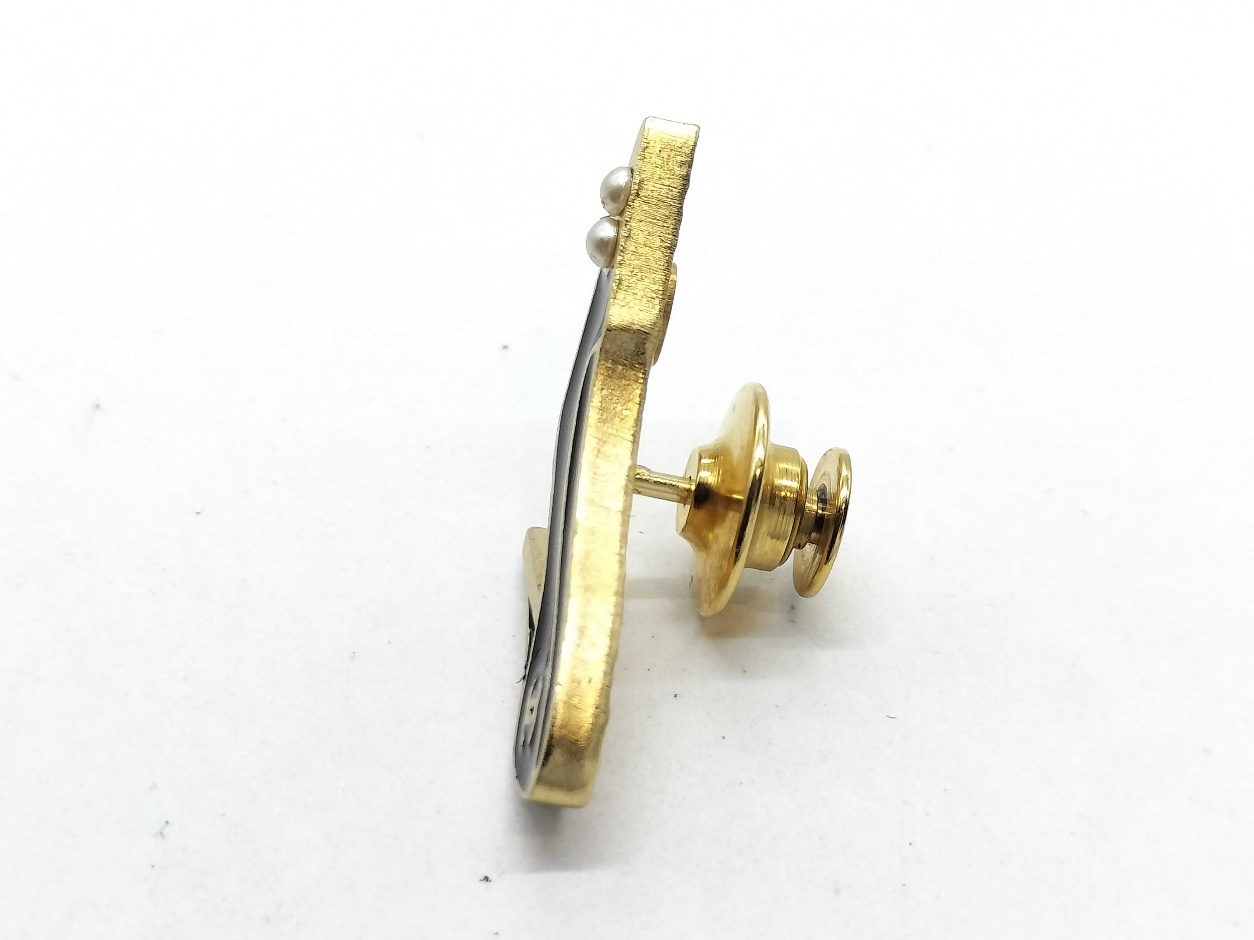 02A Pin Brooch High Heel Brooch — view 4
