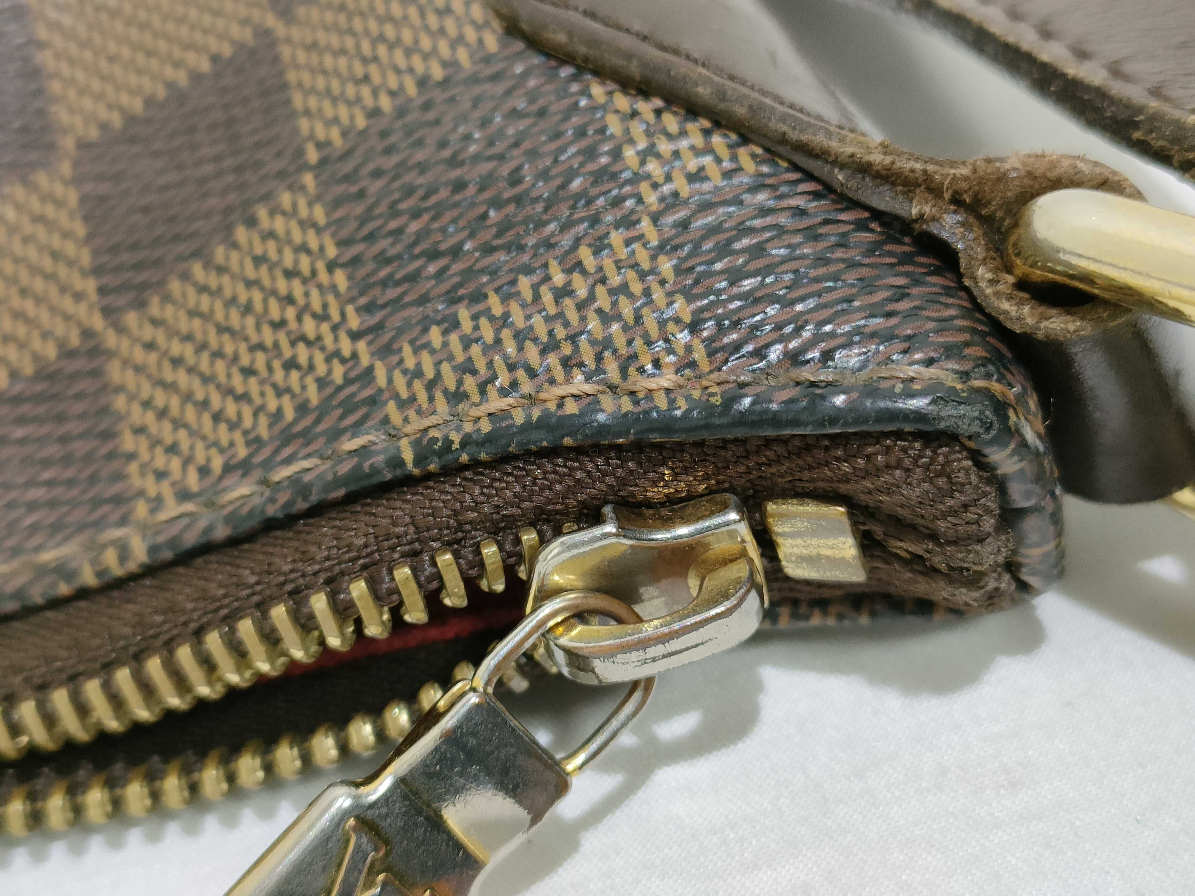 Damier Bloomsbury Shoulder Bag — view 13