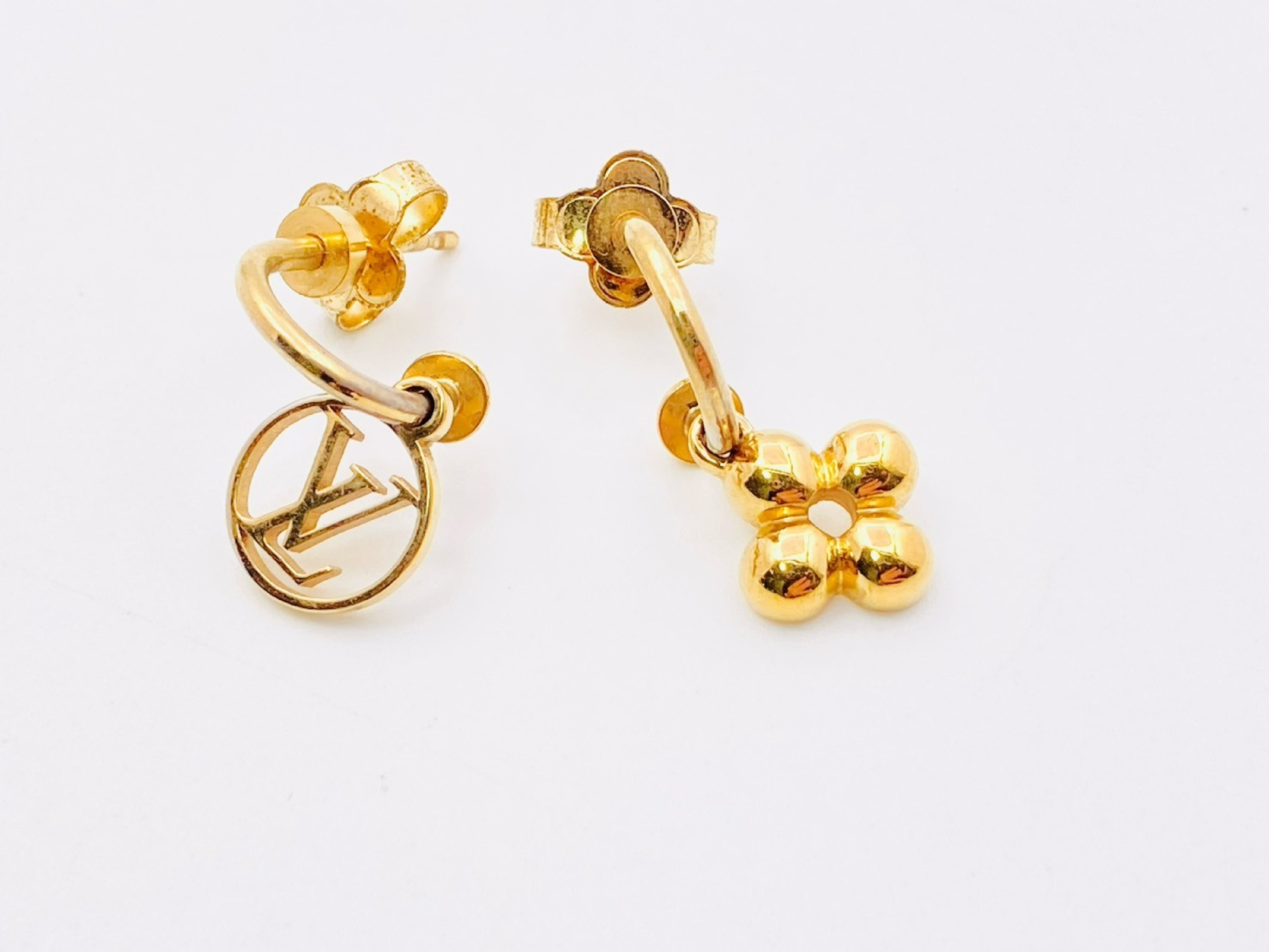 M64859 Bouclédreilles Blooming Gold Earrings — view 3
