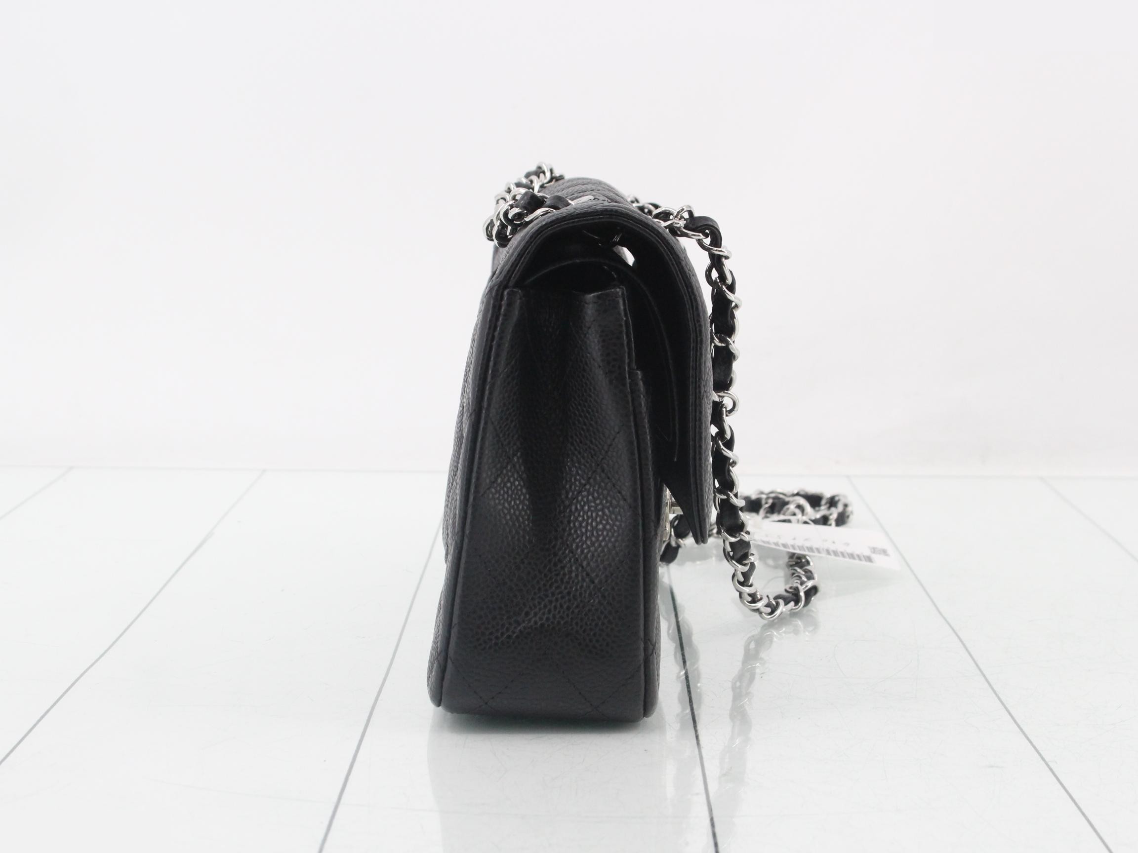 Caviar Matelassé 25 Shoulder Bag, Black — view 4