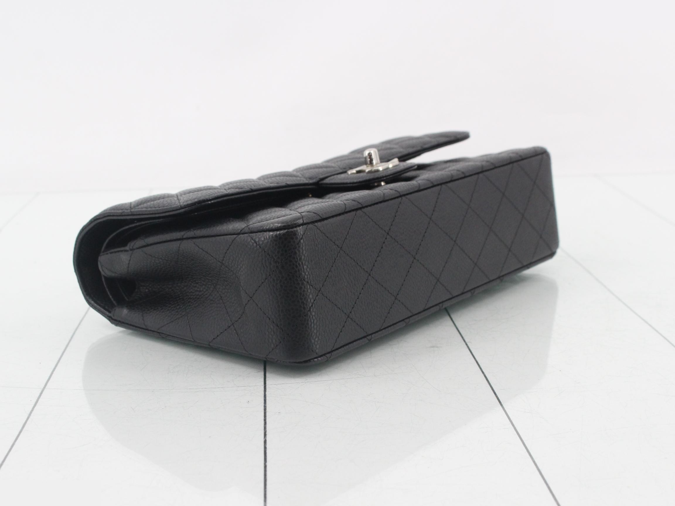 Caviar Matelassé 25 Shoulder Bag, Black — view 5