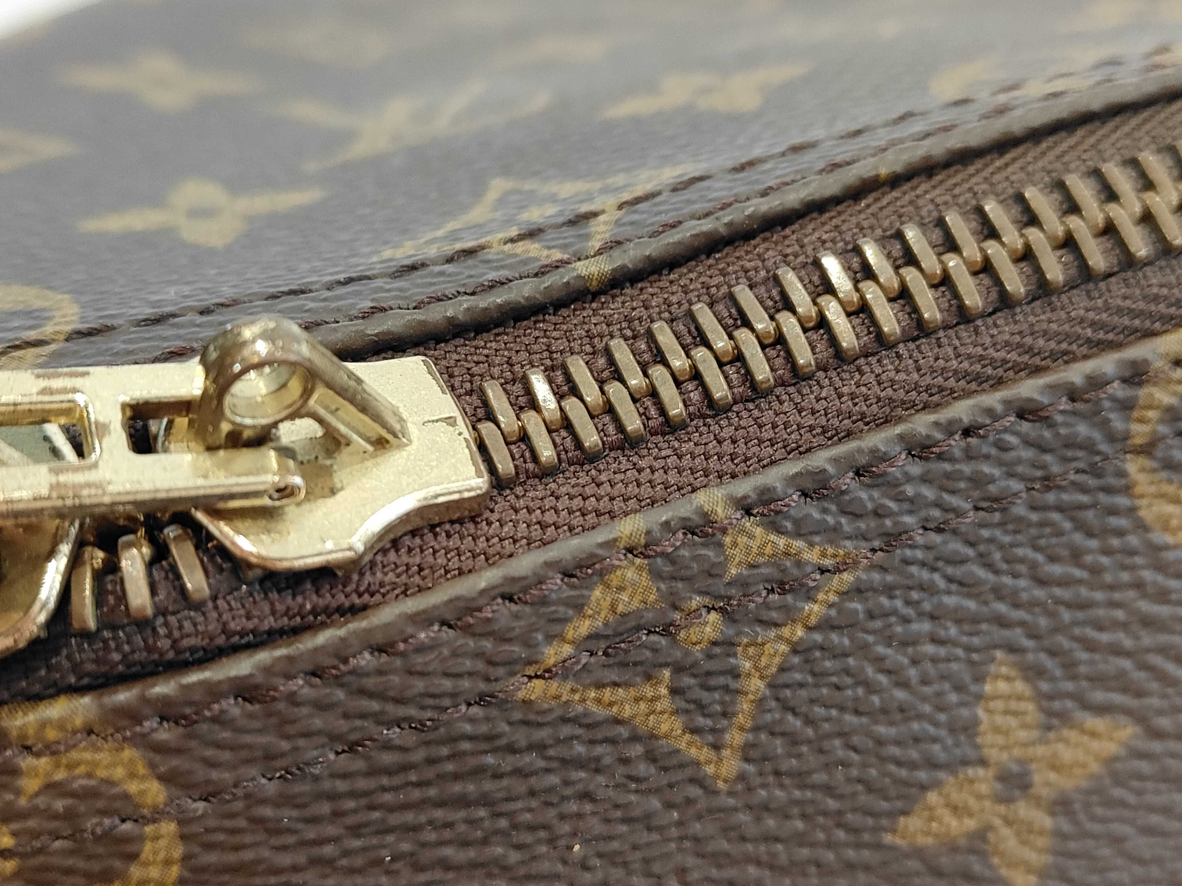 Monogram Louis Vuitton Keepall 50 Monogram Boston Bag — view 9