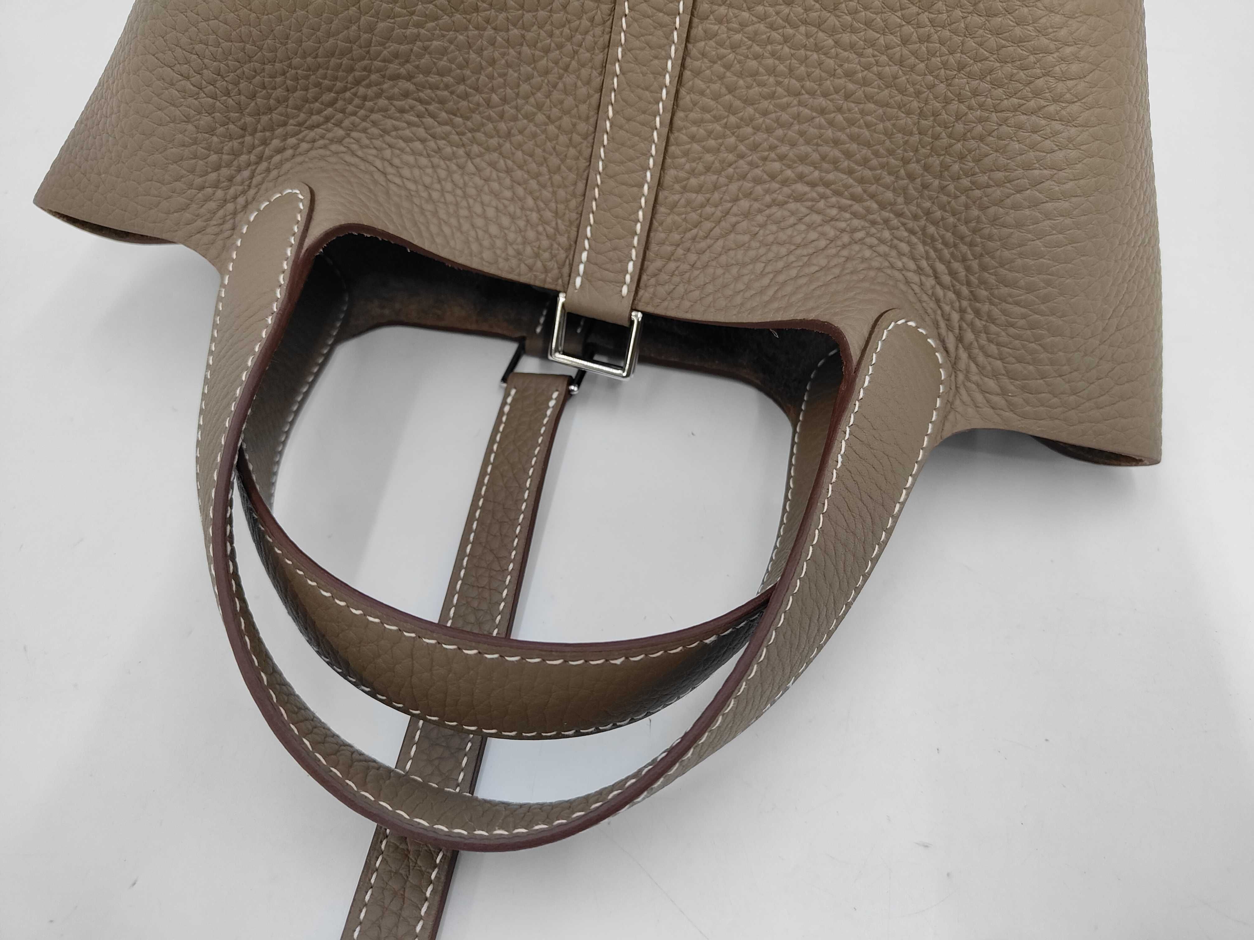 Picotin Lock 18 PM Taurillon Clemence Etoupe Silver Hardware K: 2025 Handbag — view 4