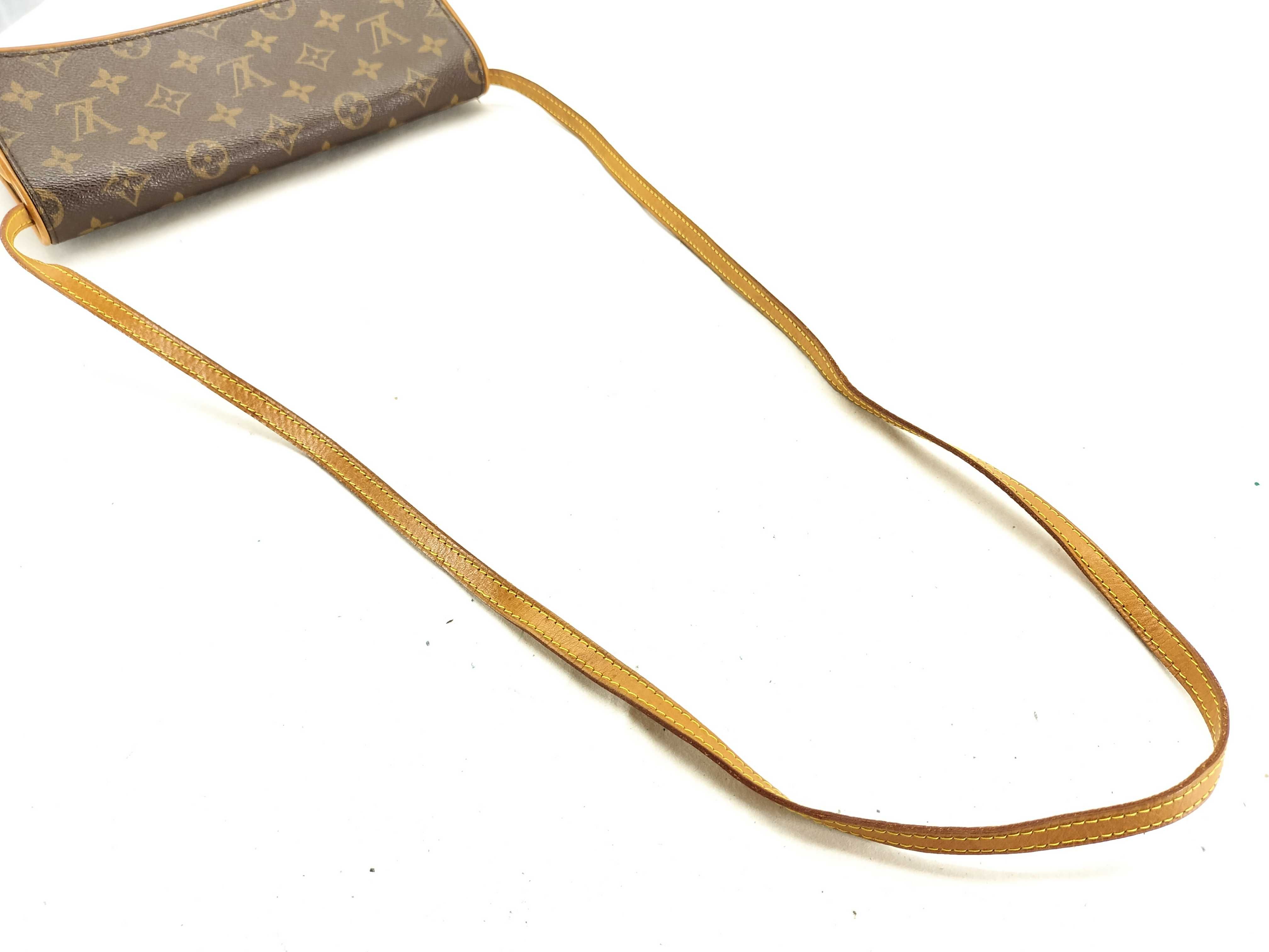 Monogram HK- M51852 CA1909 Canvas Brown Shoulder Bag — view 3