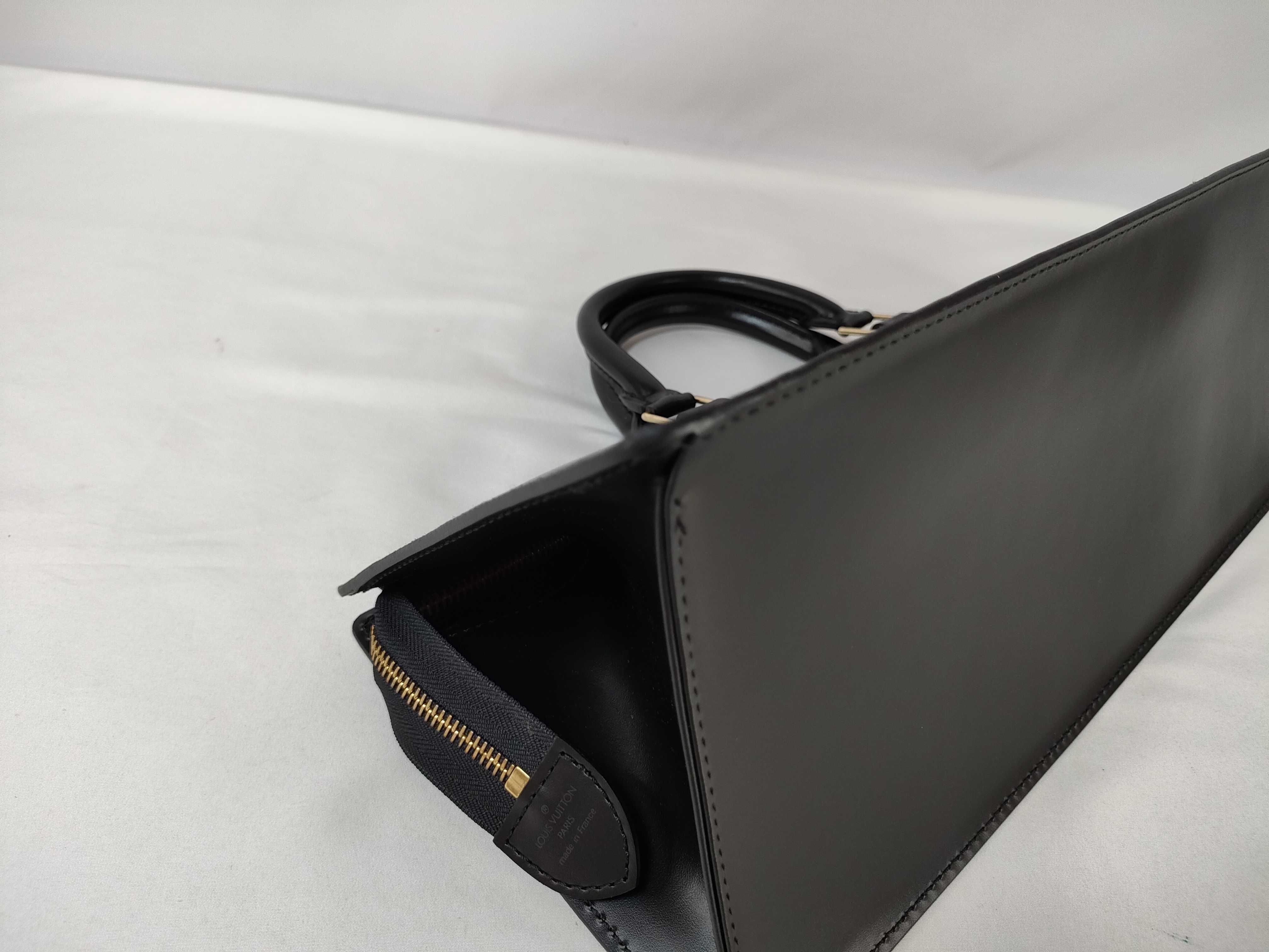 Epi Sac Triangle Handbag — view 7