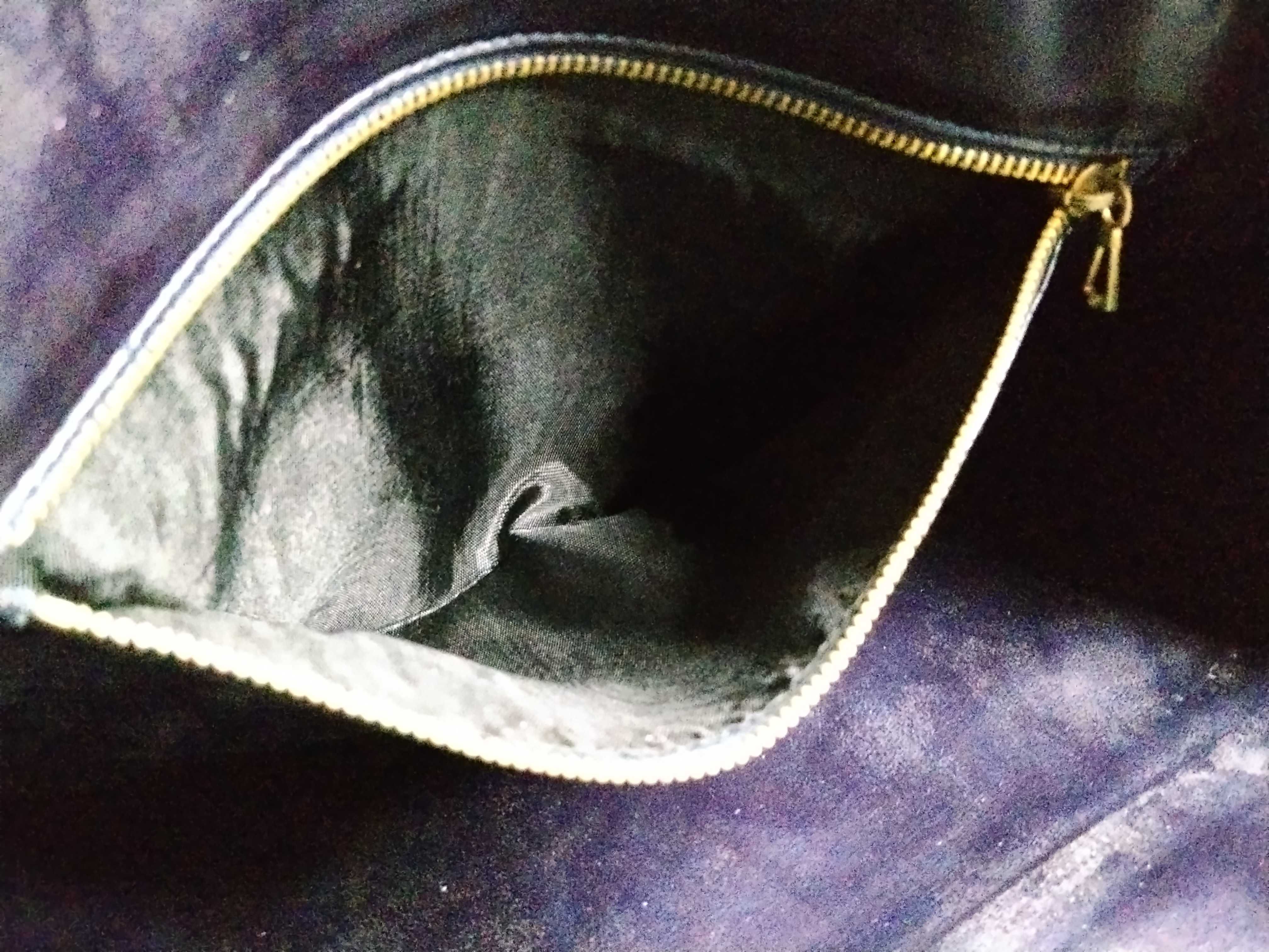 Old Suede Handbag — view 11