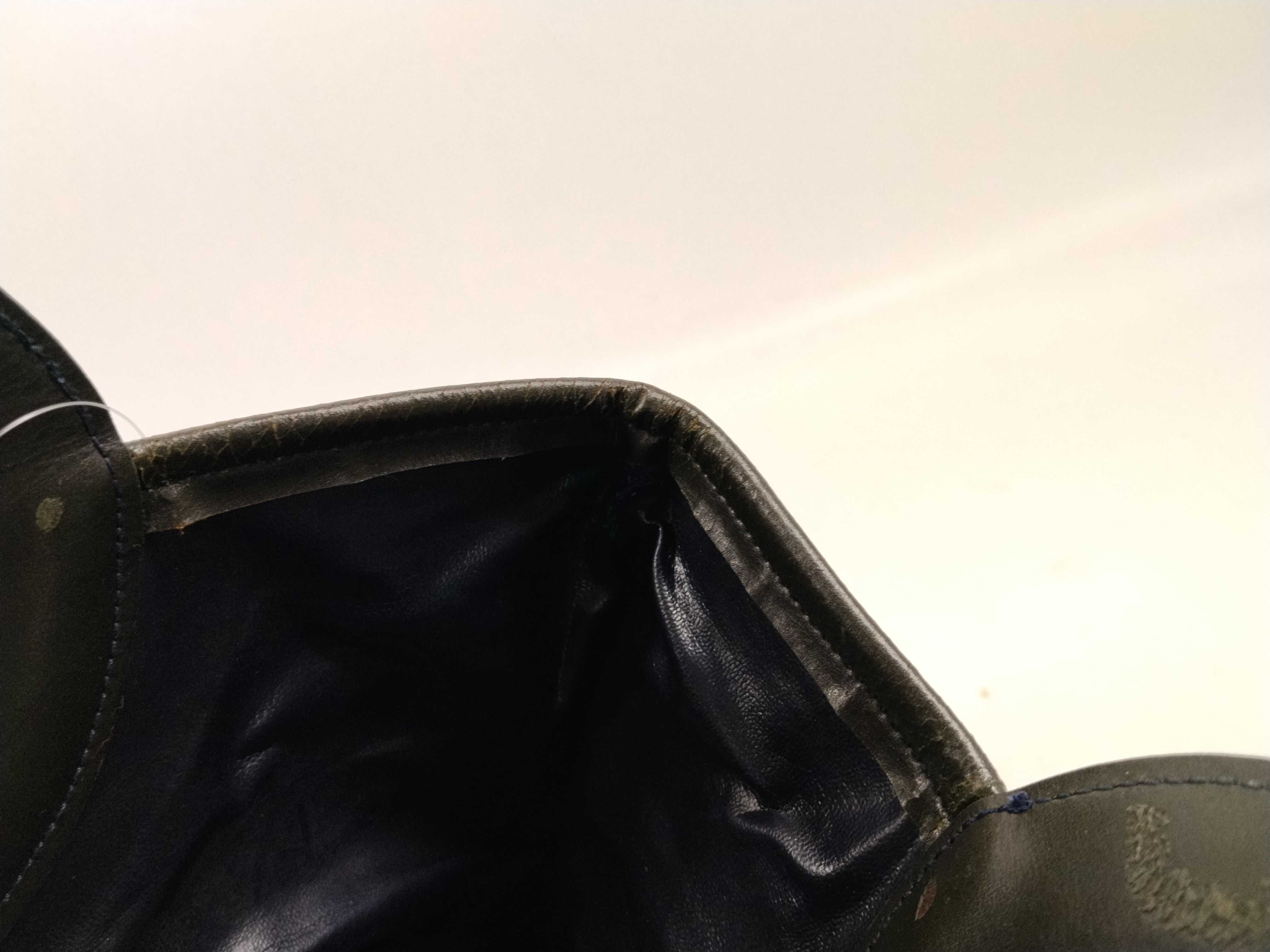 Old Suede Handbag — view 9