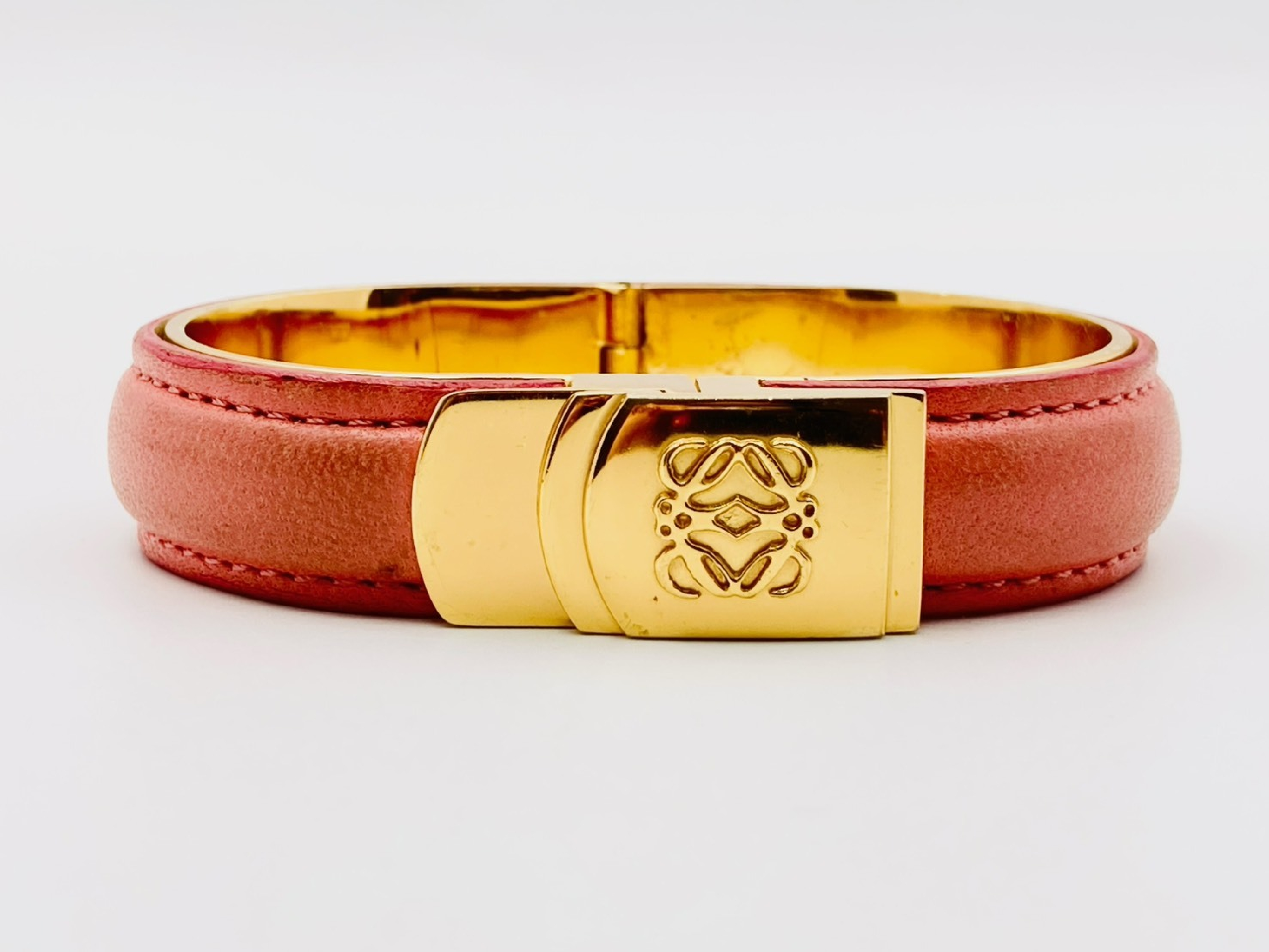 Anagram Leather Bangle Pink x Gold Bracelet/Bangle