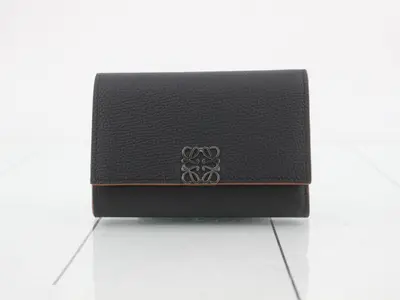 Other lines: Bags and Wallets
