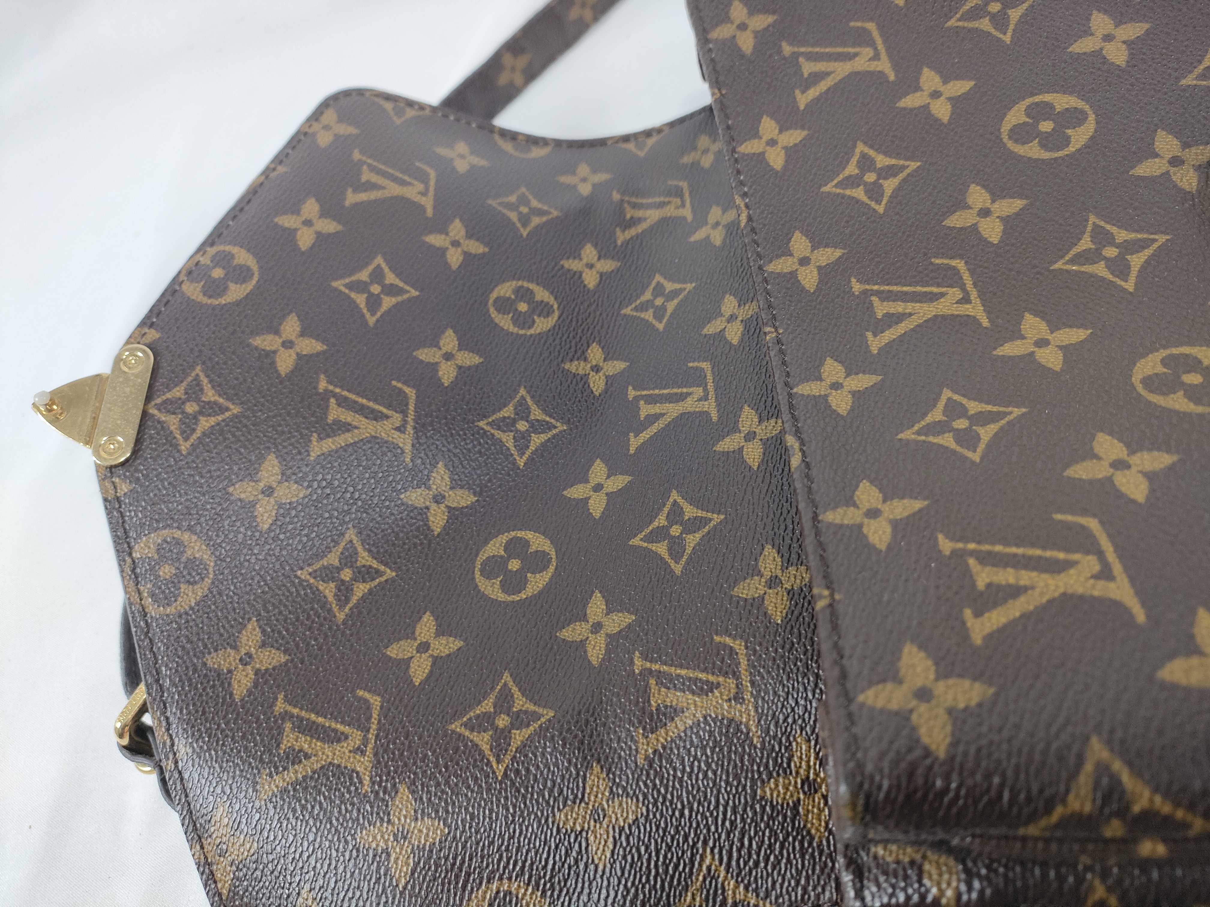 Monogram Louis Vuitton Monogram Message Shoulder Bag — view 9