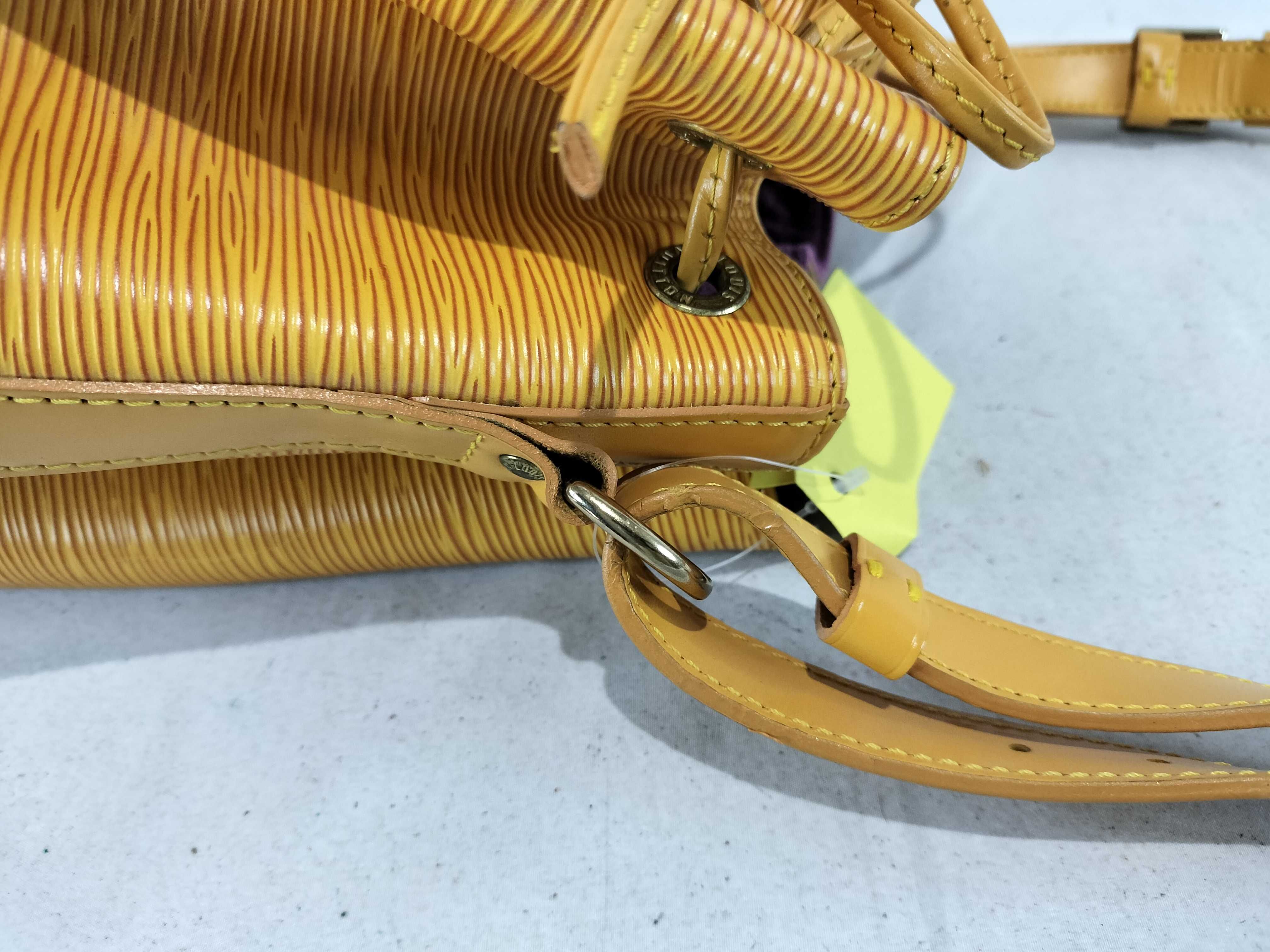 Epi Noe Yellow Shoulder Bag — view 5