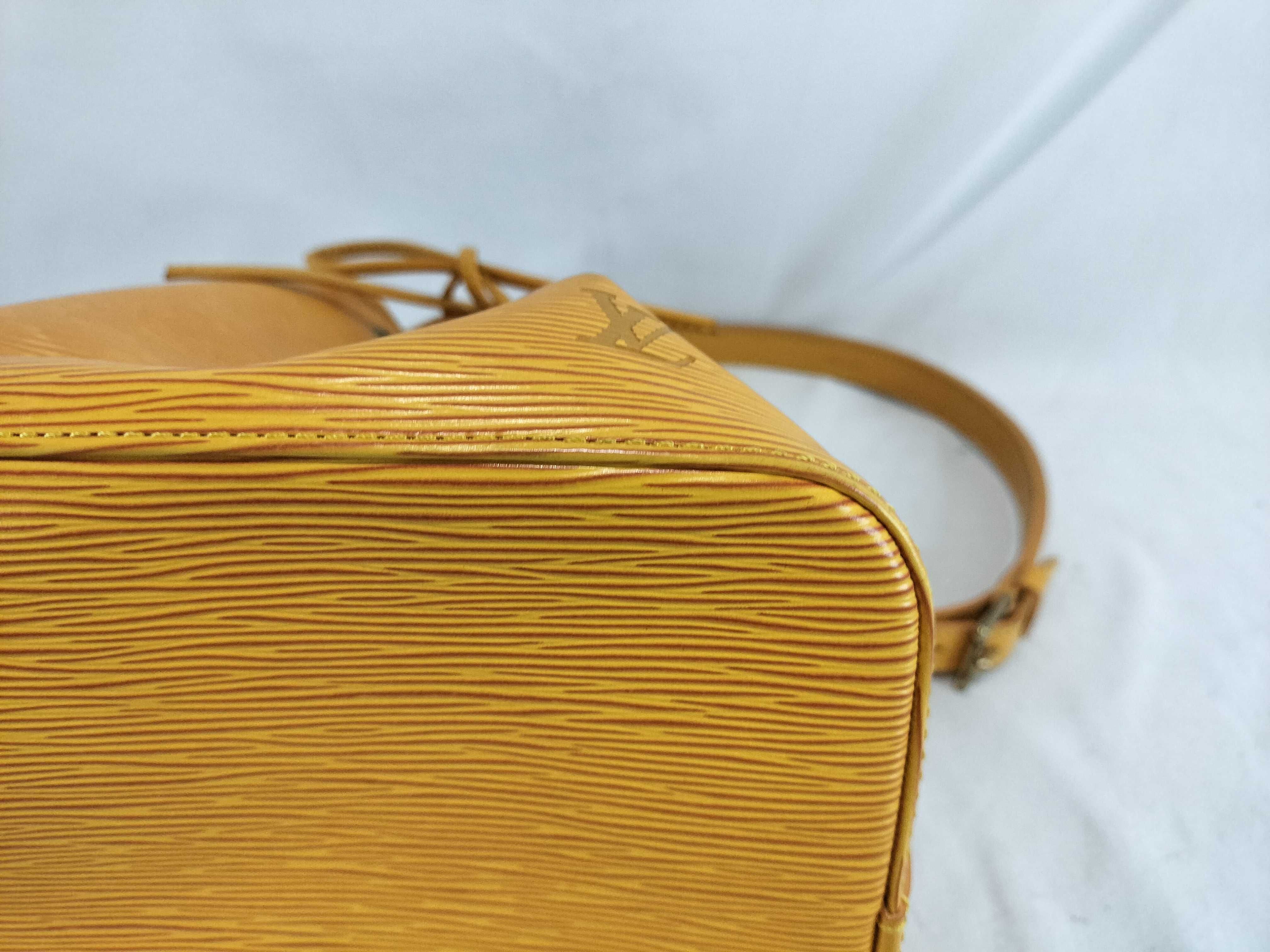Epi Noe Yellow Shoulder Bag — view 6