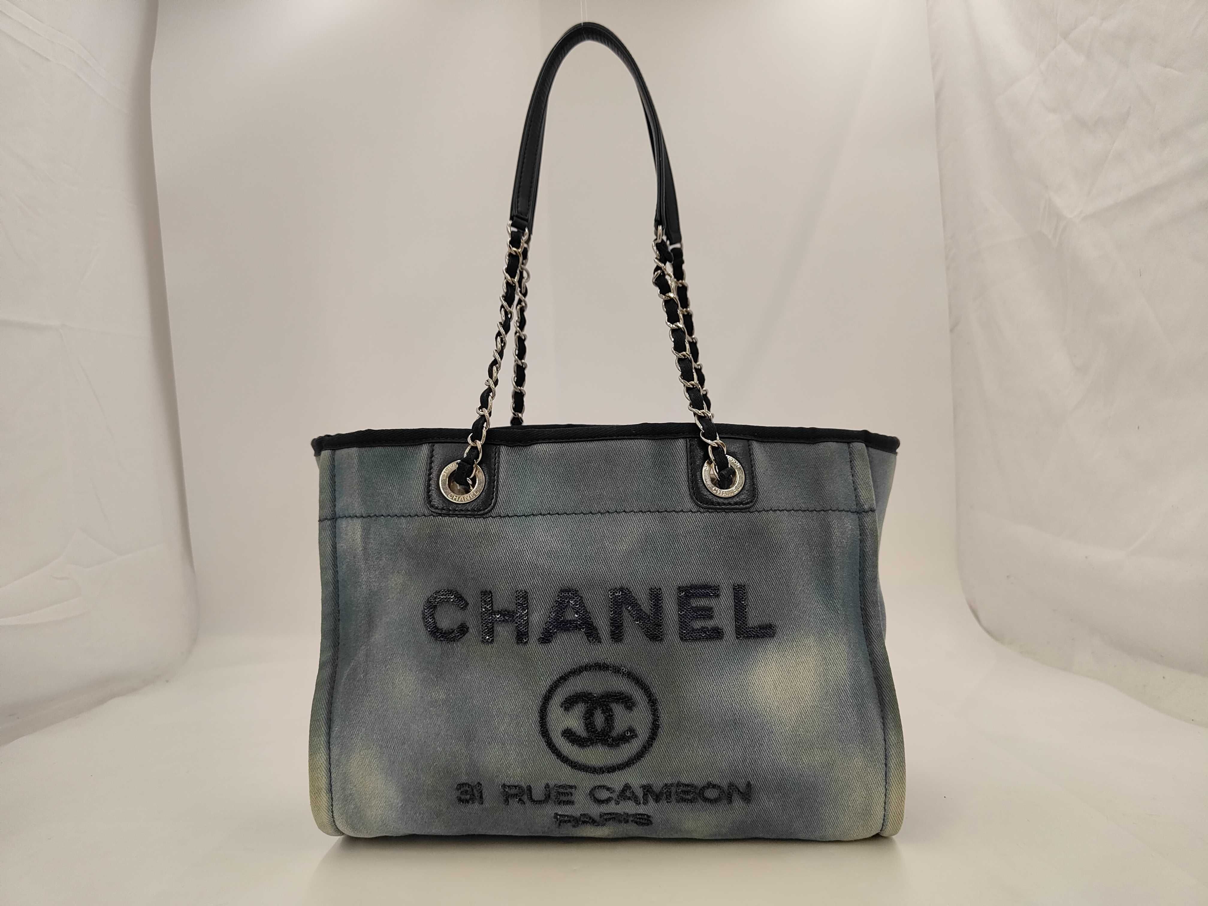 9 Chanel Tote Bag