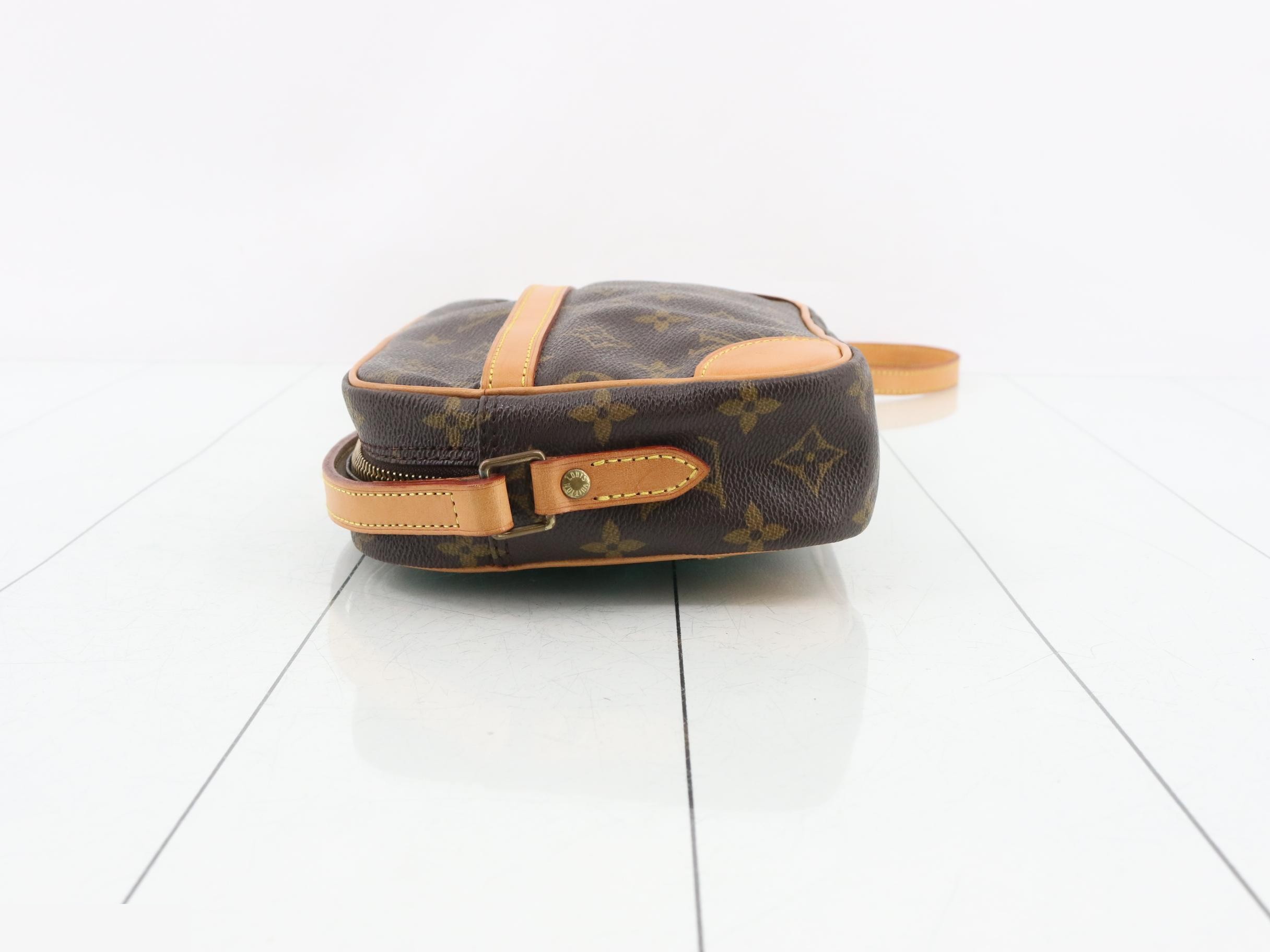 Trocadero 24 — view 4