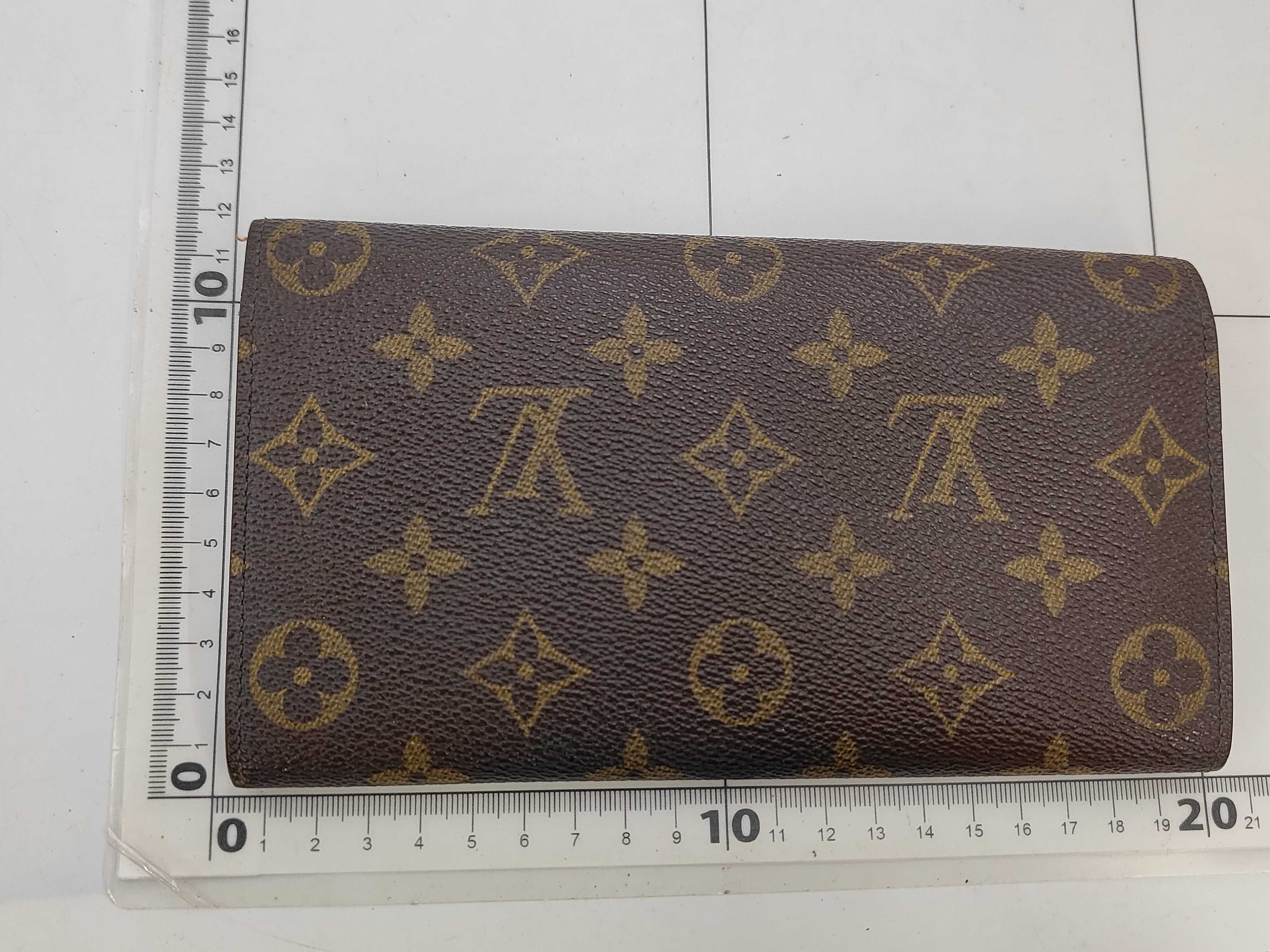 LV Monogram Portefeuille Sarah (old type) wallet — view 2