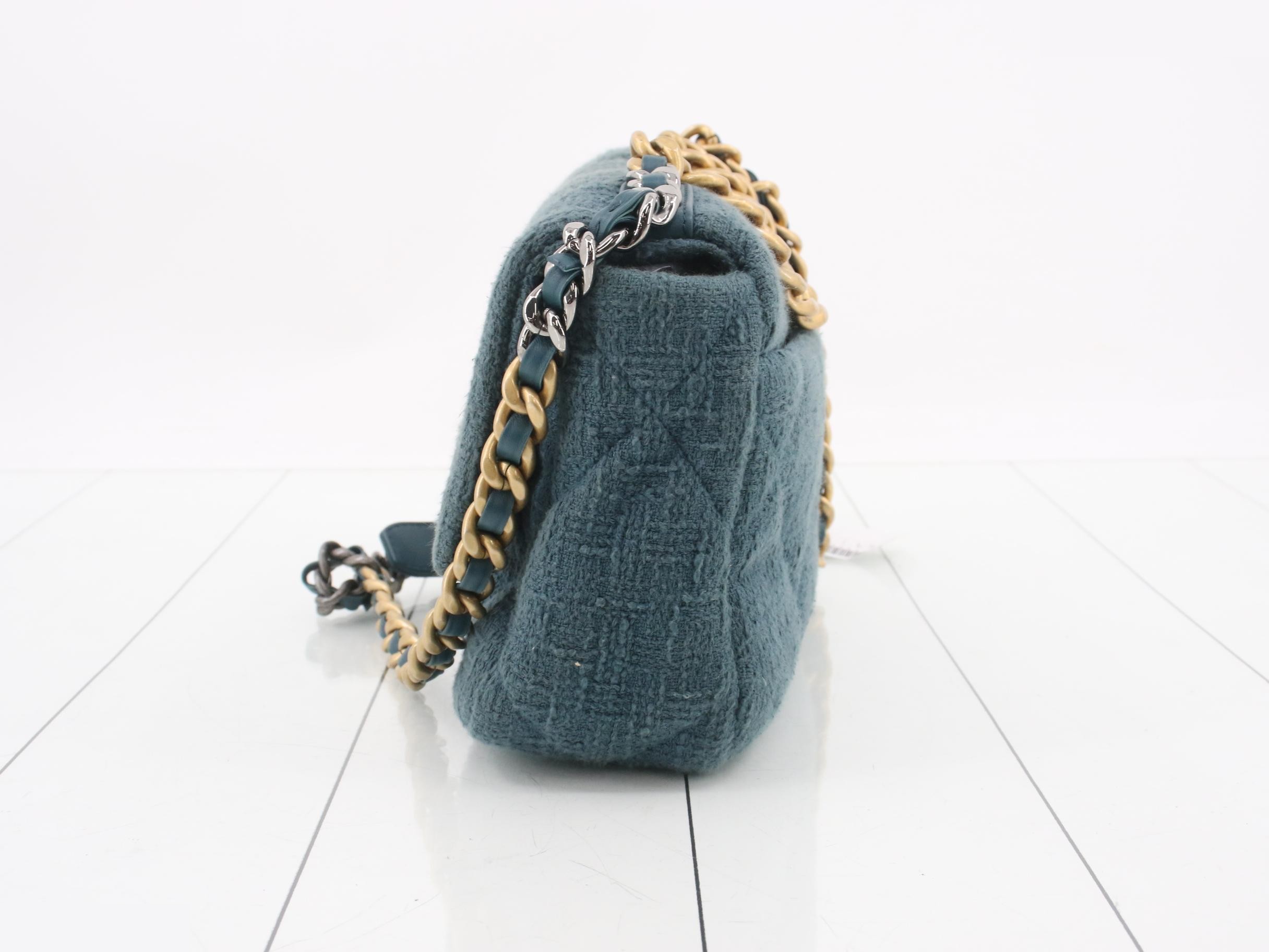 19 Tweed Chain Shoulder Bag — view 3