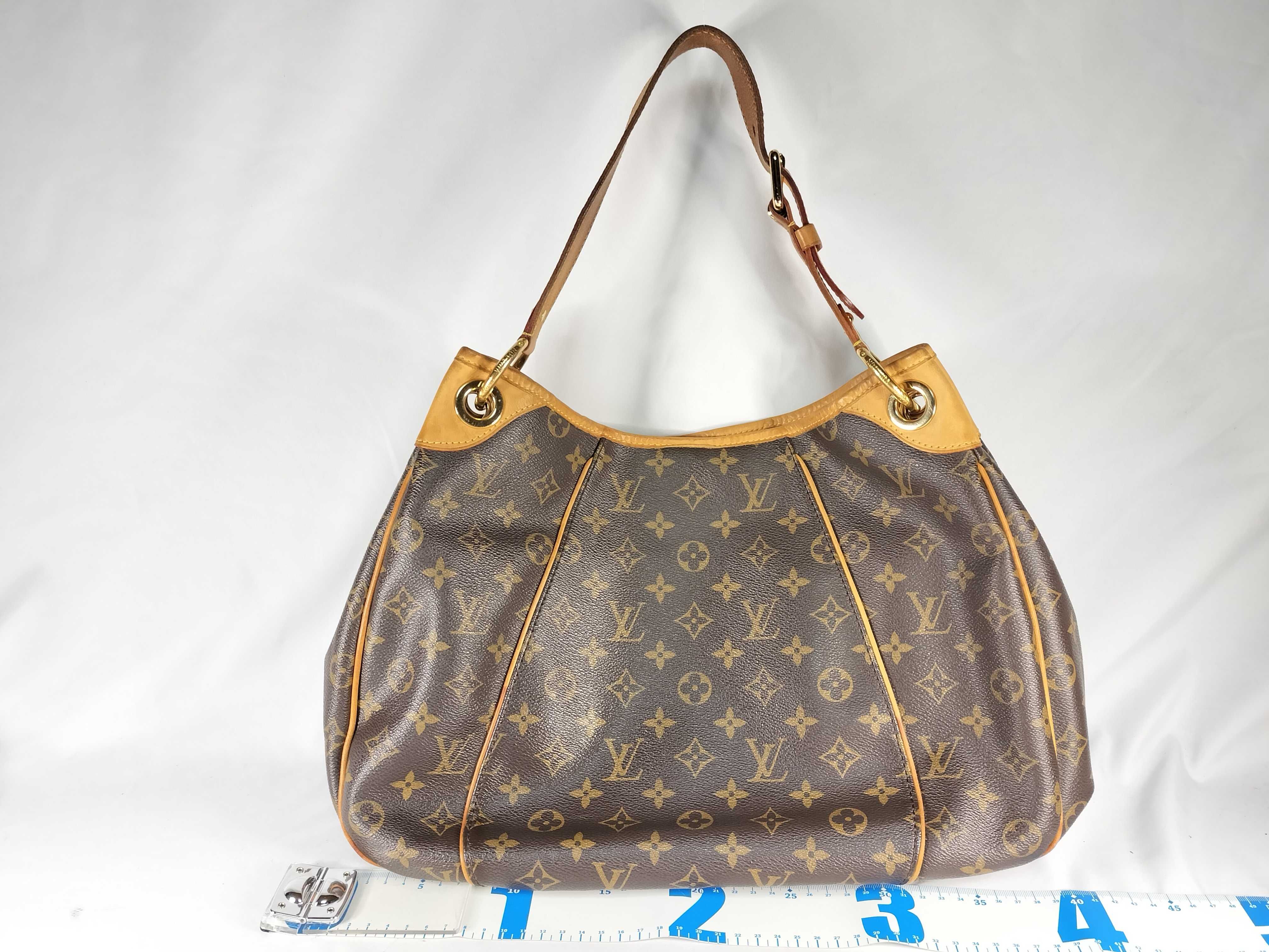Monogram Galliera PM M56382 MI2038 Shoulder Bag — view 2