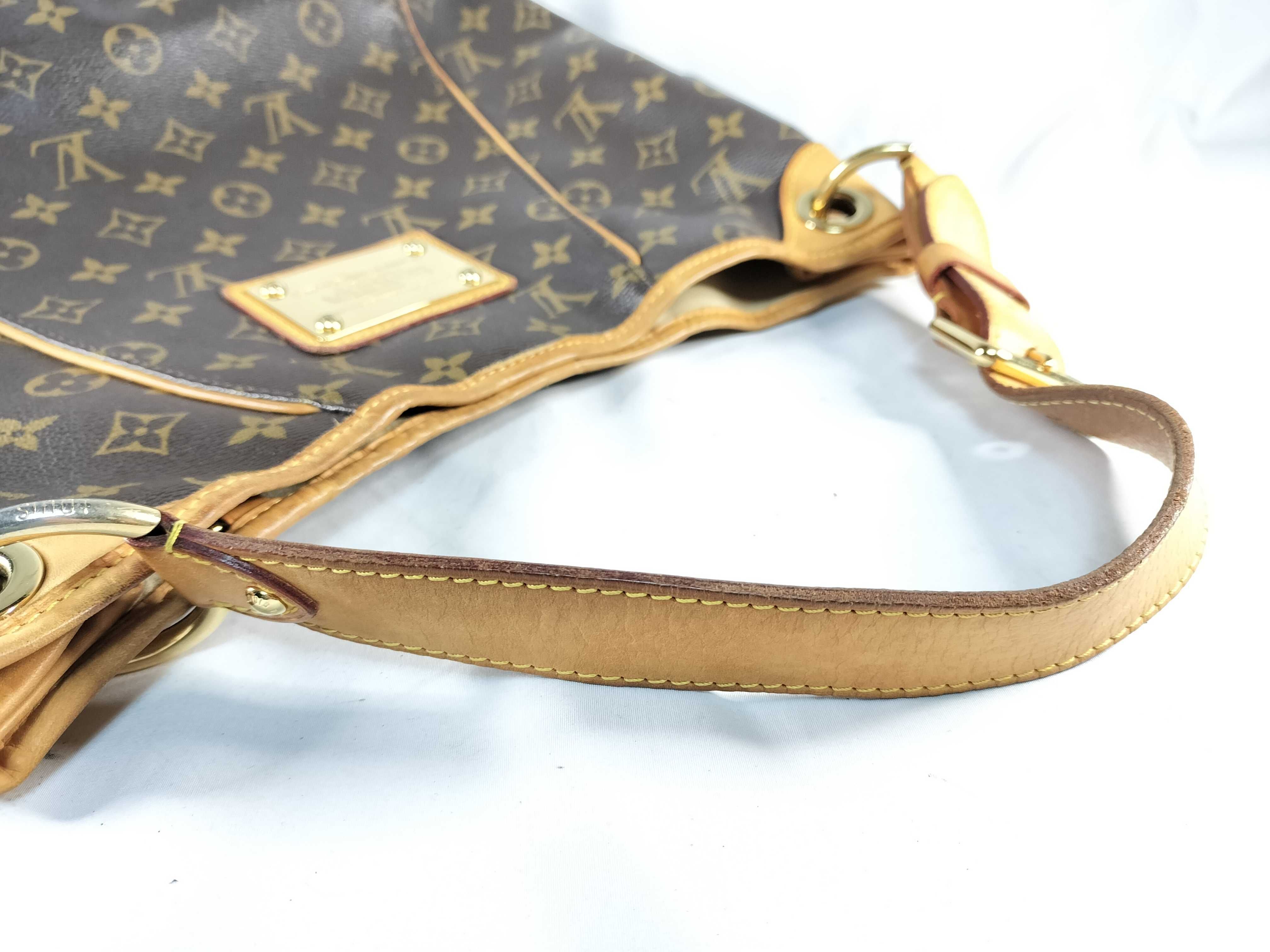 Monogram Galliera PM M56382 MI2038 Shoulder Bag — view 3