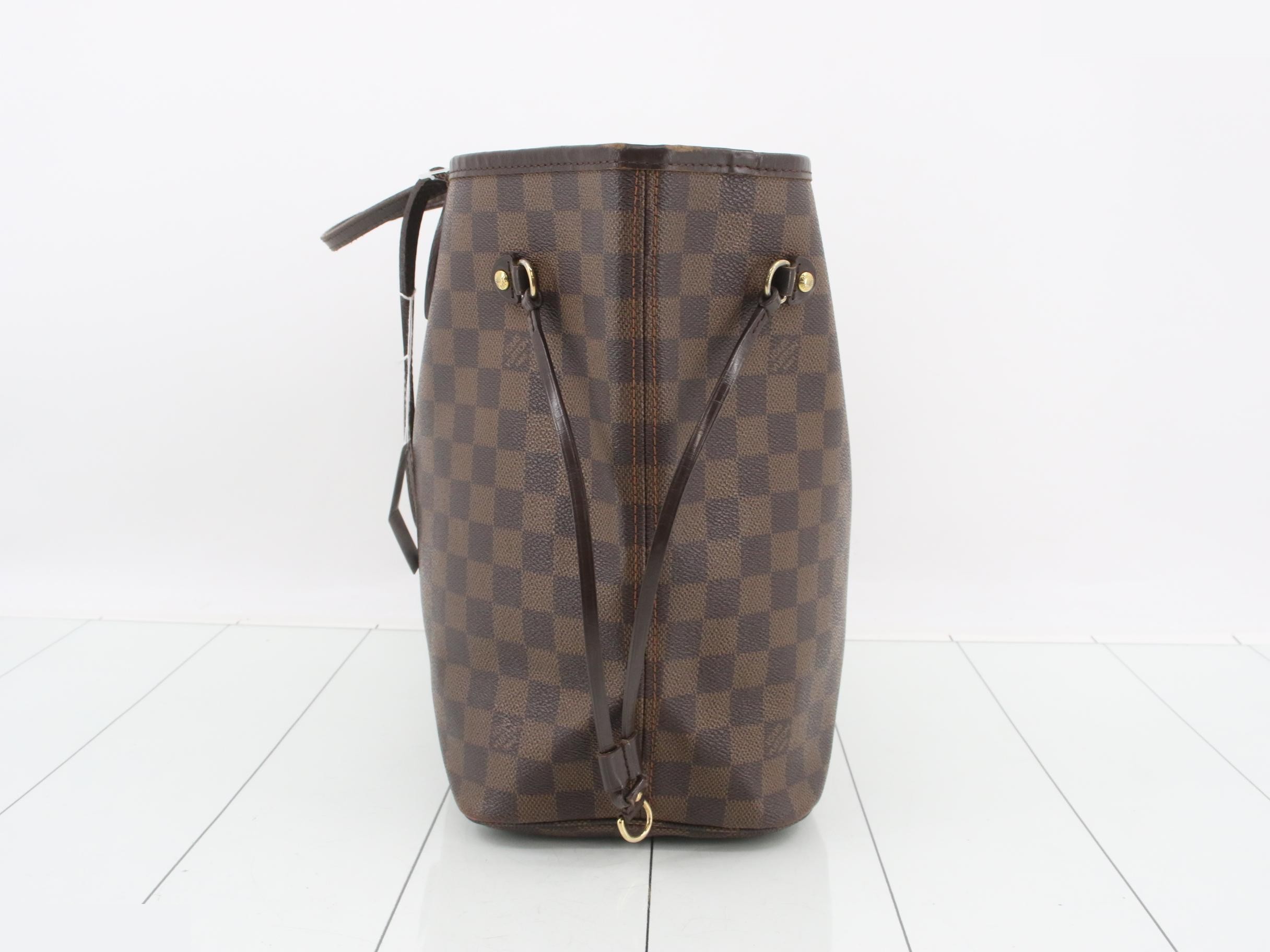 Damier Neverfull MM Tote Bag — view 3
