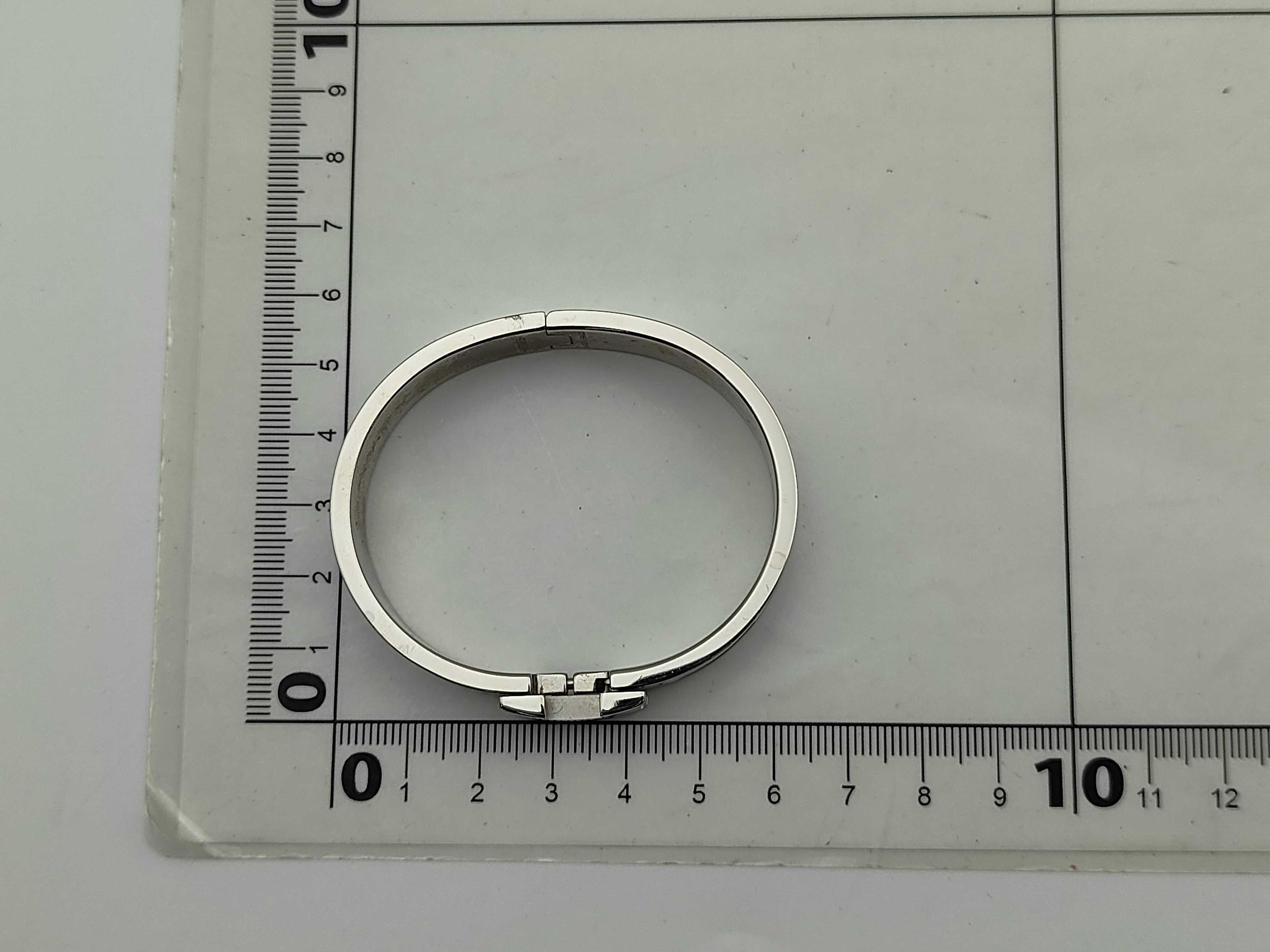 Click H White Bracelet/Bangle — view 3