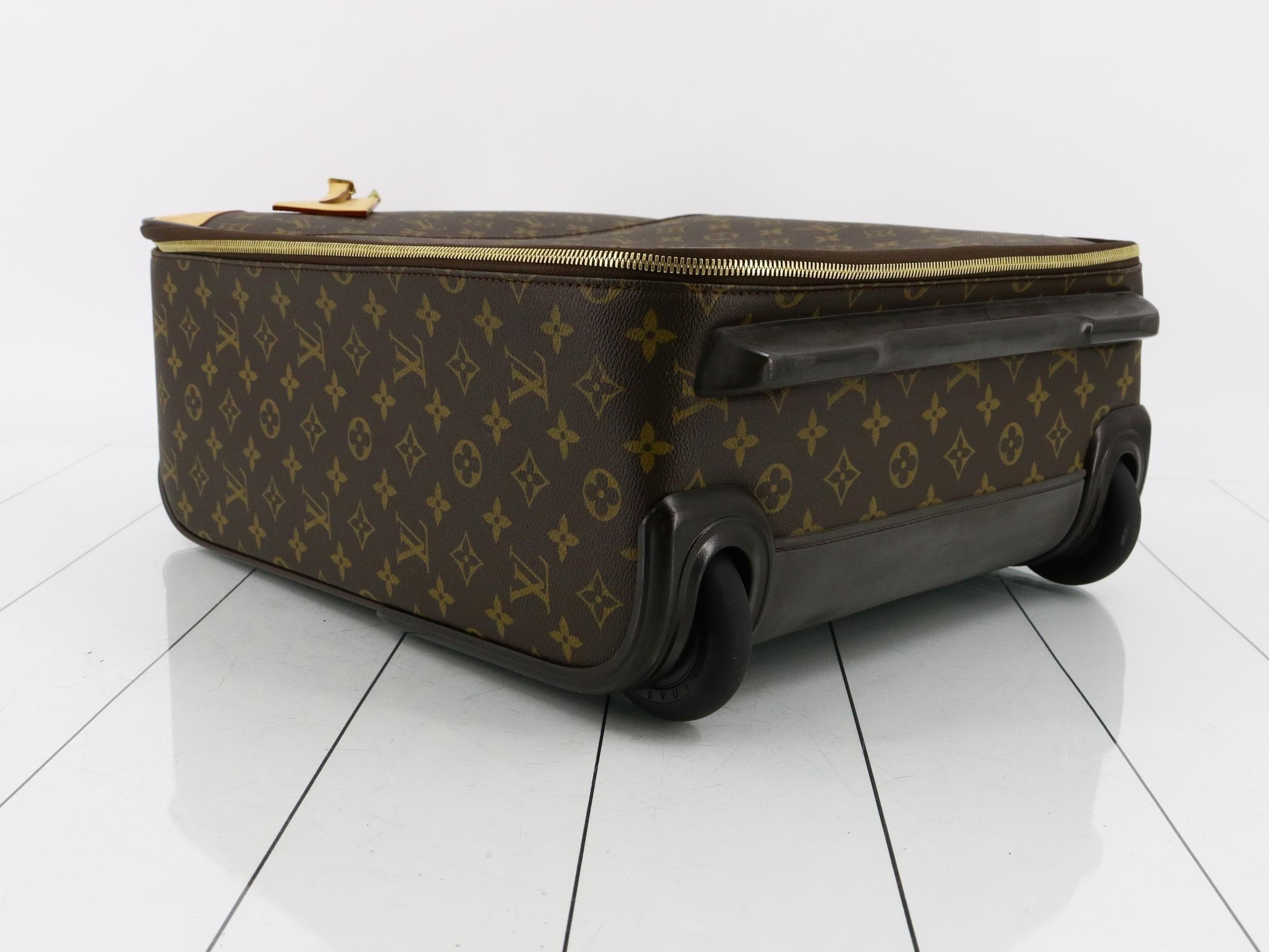 Monogram Pegase 45 M23293 — view 5