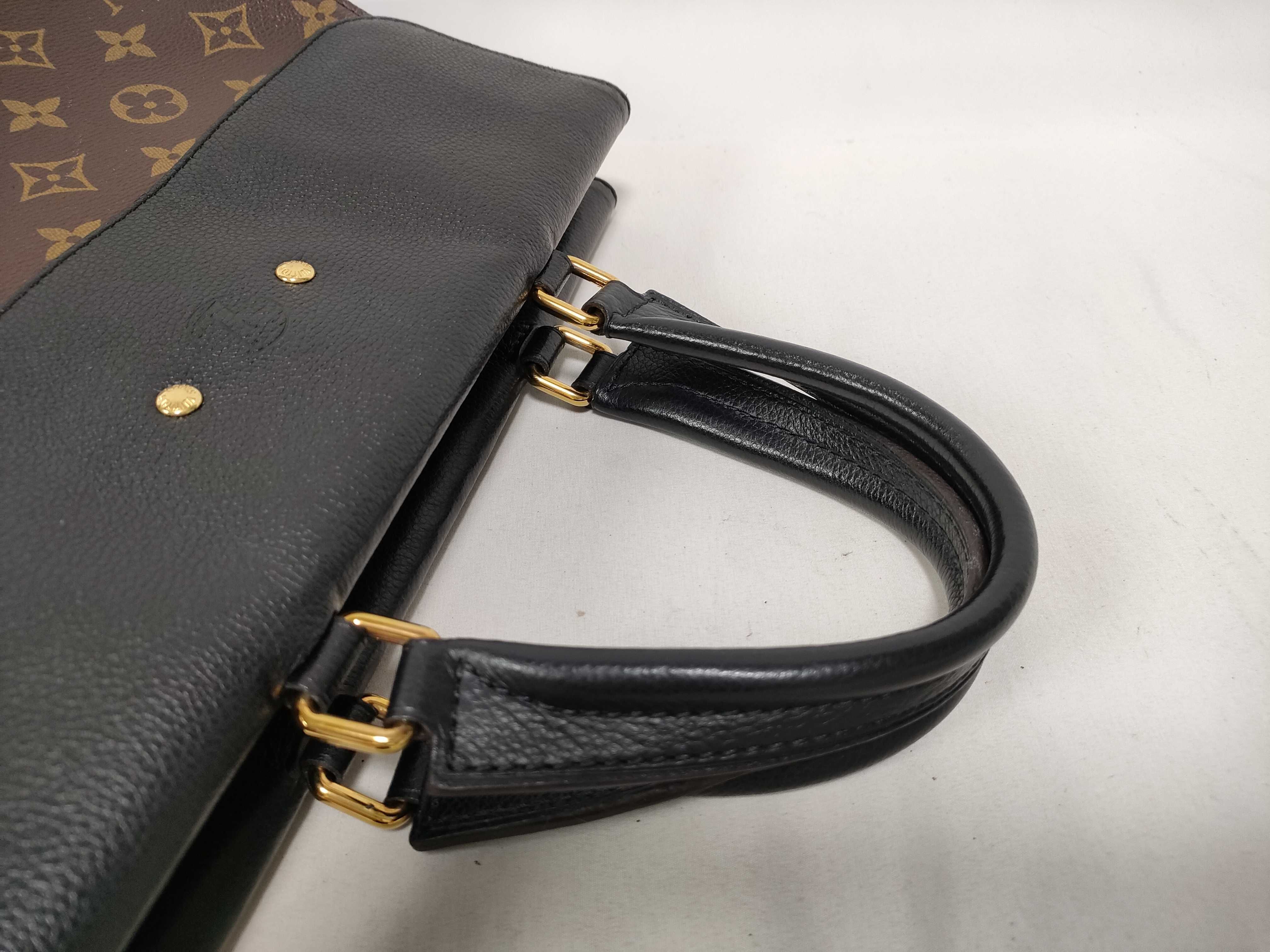 Monogram Louis Vuitton Venus Monogram M41737 Handbag — view 10