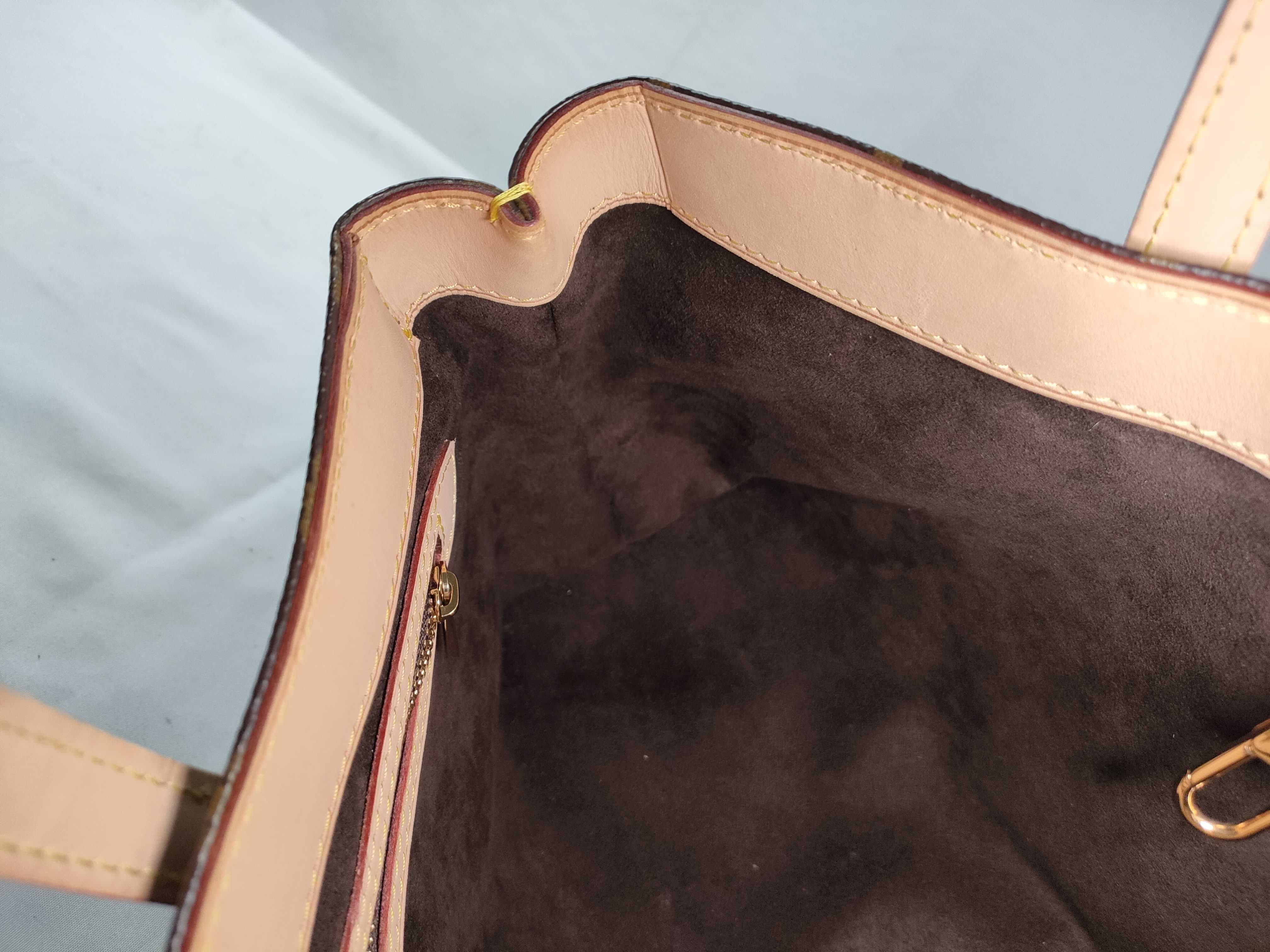 Monogram Louis Vuitton Monogram Wilshire PM Handbag — view 10