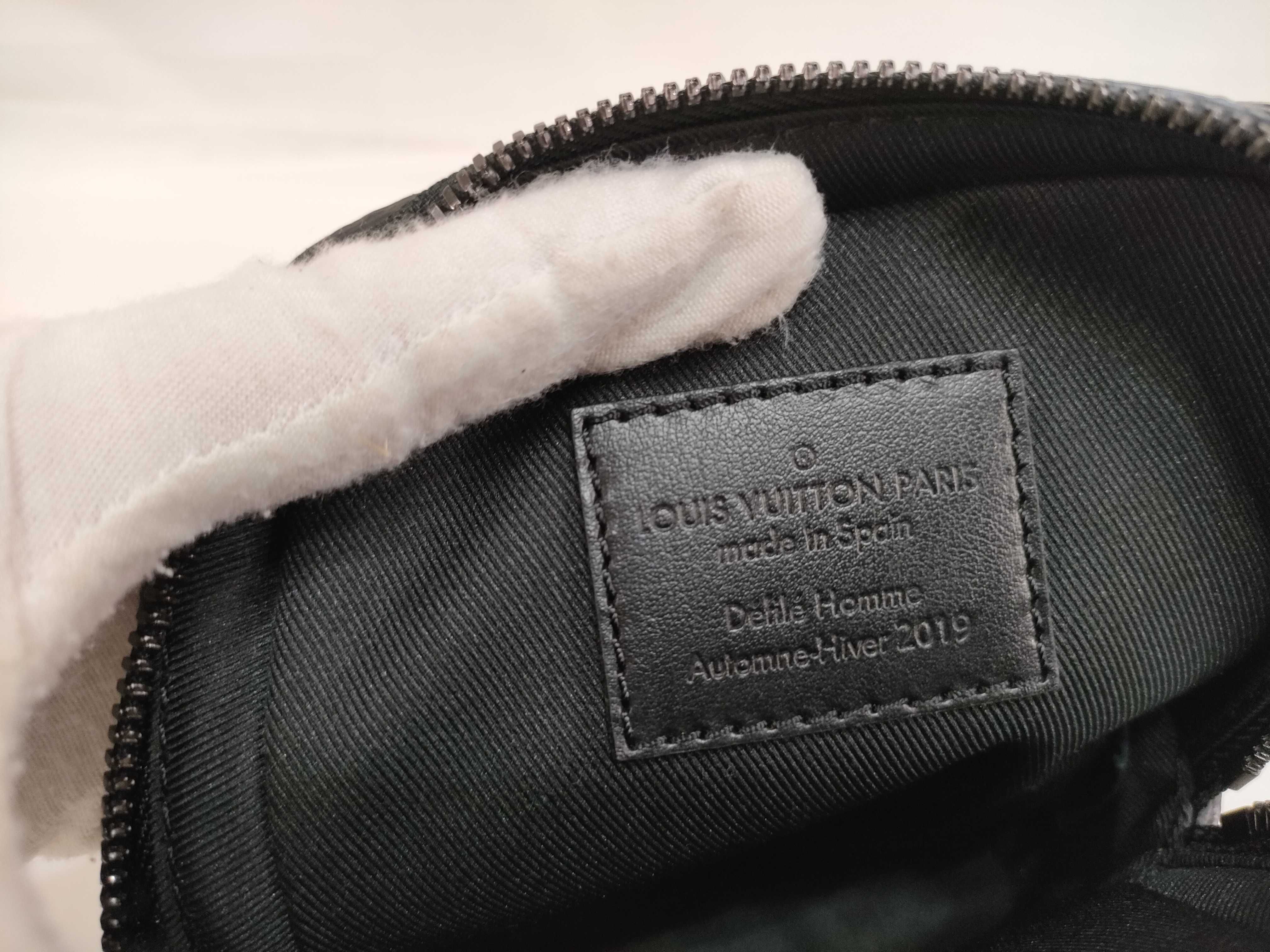Taiga Rainbow Danube Messenger M30332 CA1199 Shoulder Bag — view 15