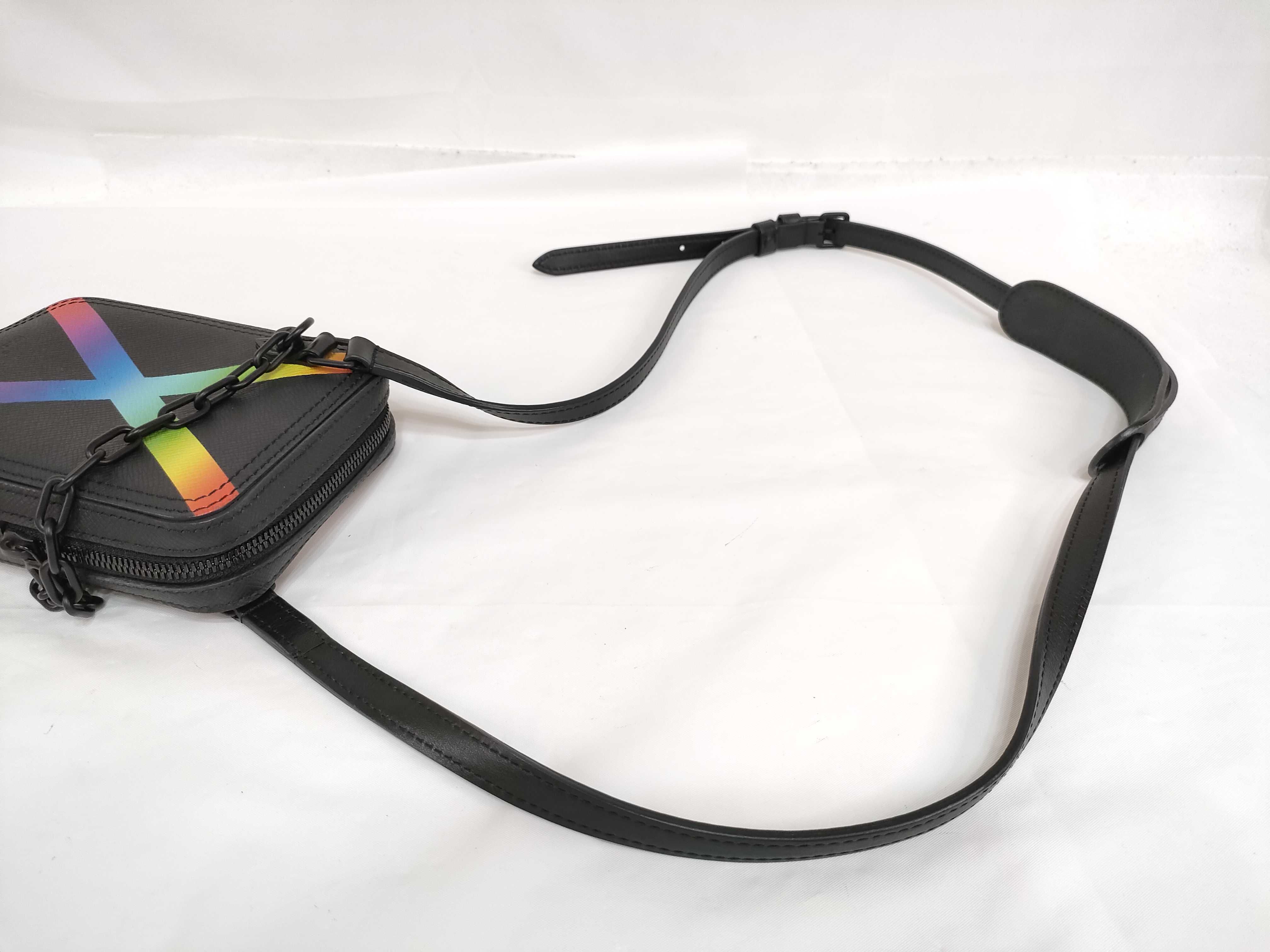Taiga Rainbow Danube Messenger M30332 CA1199 Shoulder Bag — view 3