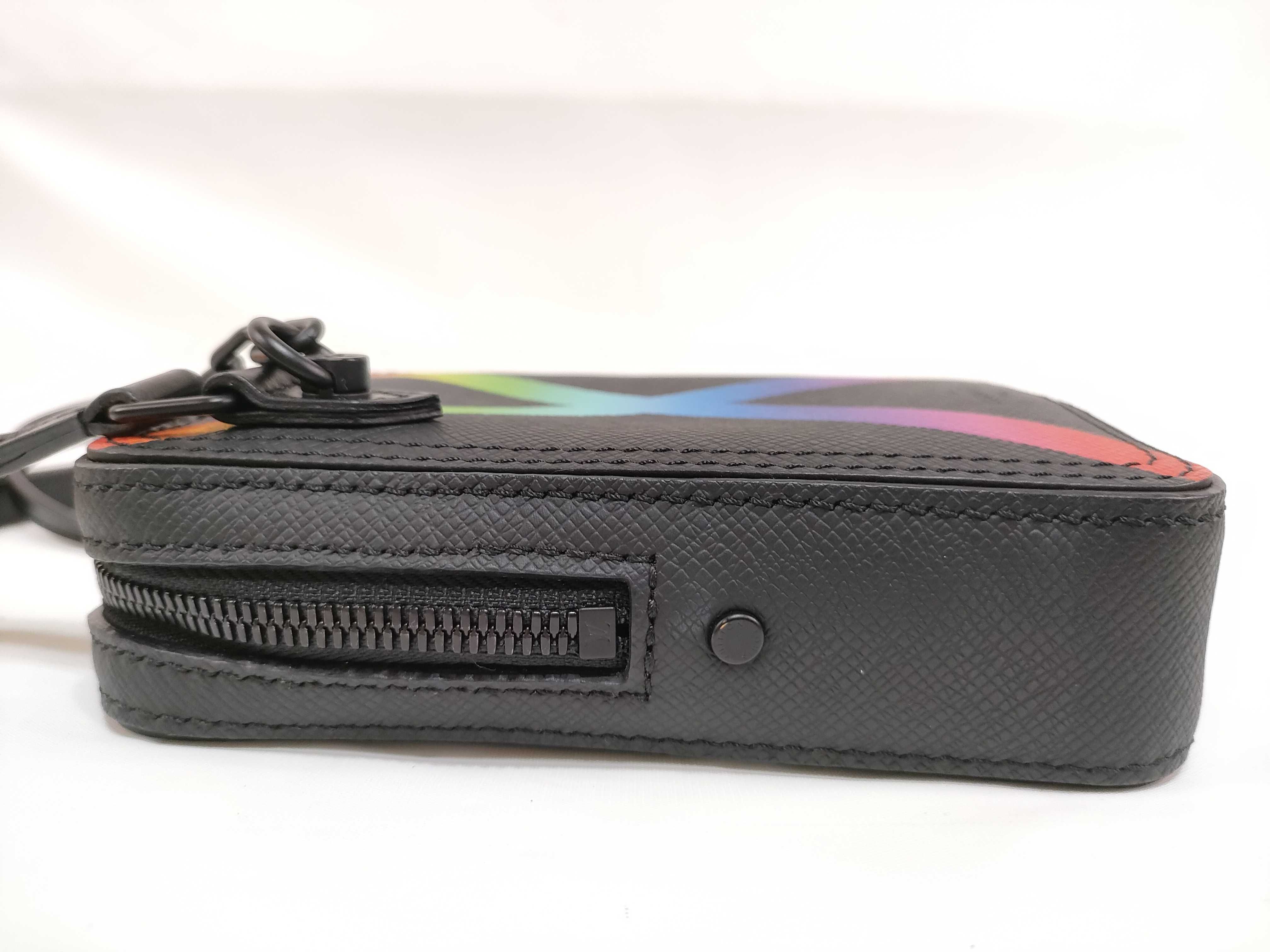 Taiga Rainbow Danube Messenger M30332 CA1199 Shoulder Bag — view 7