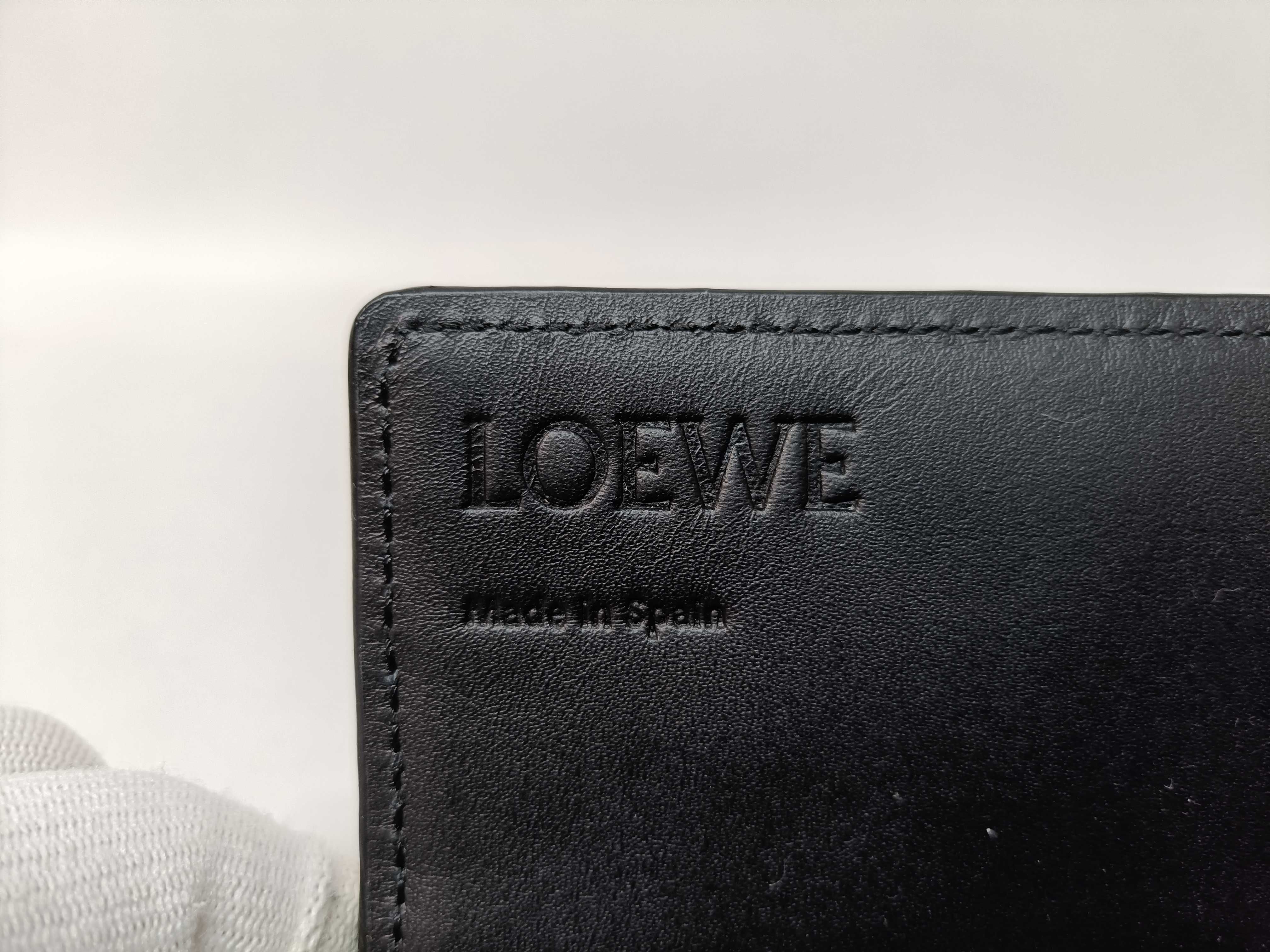 Repeat Anagram Round Zip Wallet — view 14