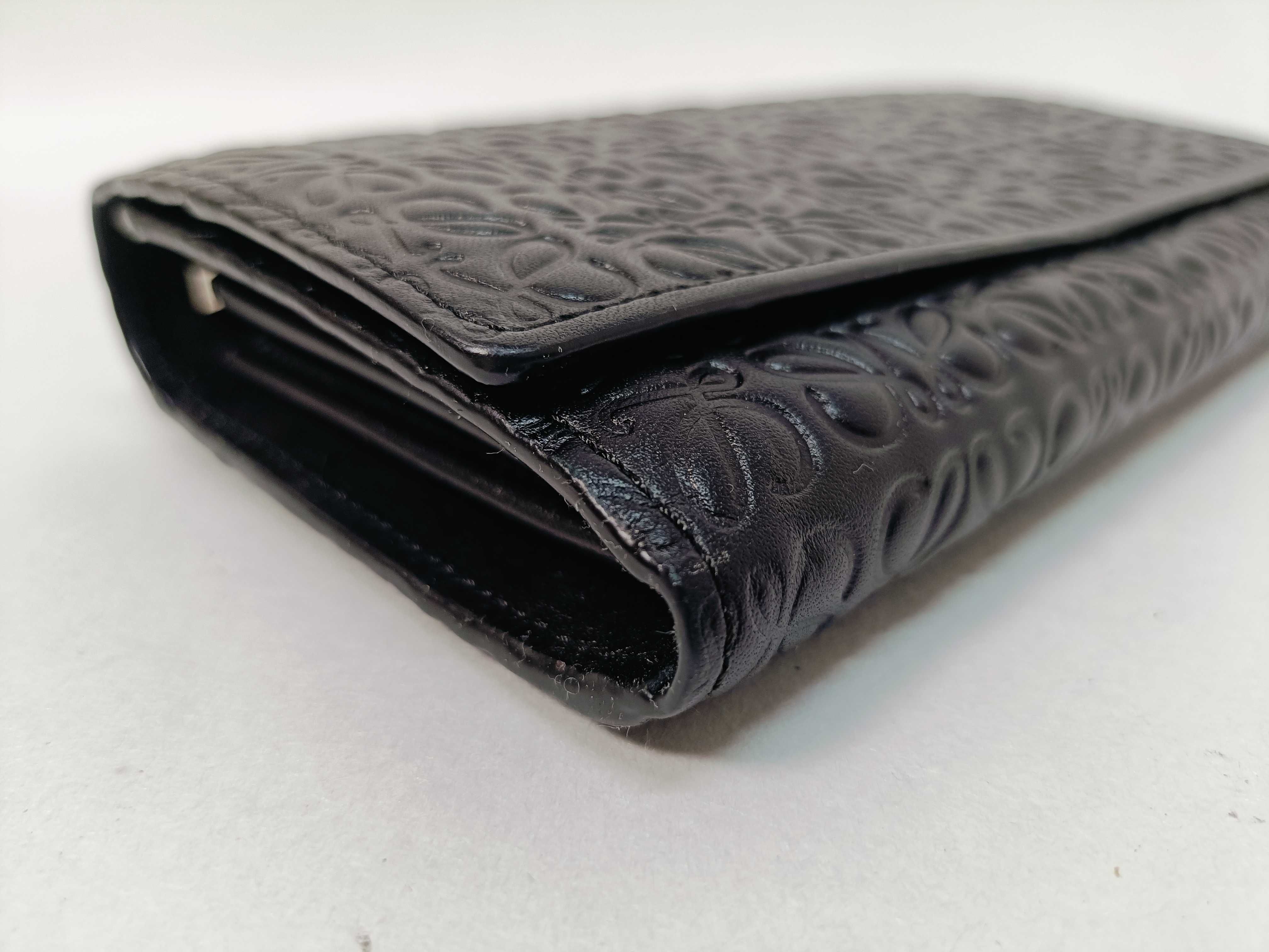 Repeat Anagram Round Zip Wallet — view 4