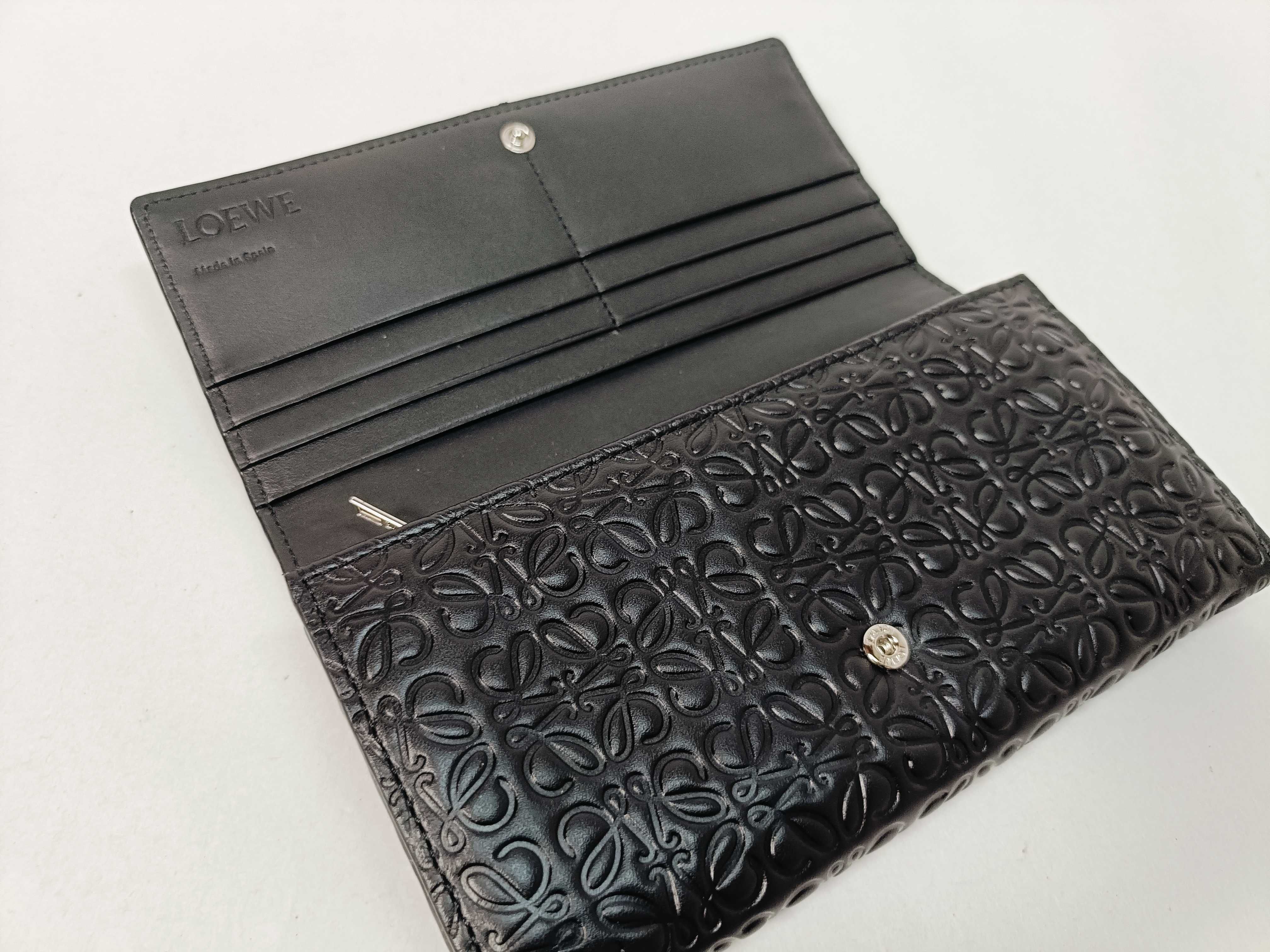 Repeat Anagram Round Zip Wallet — view 7