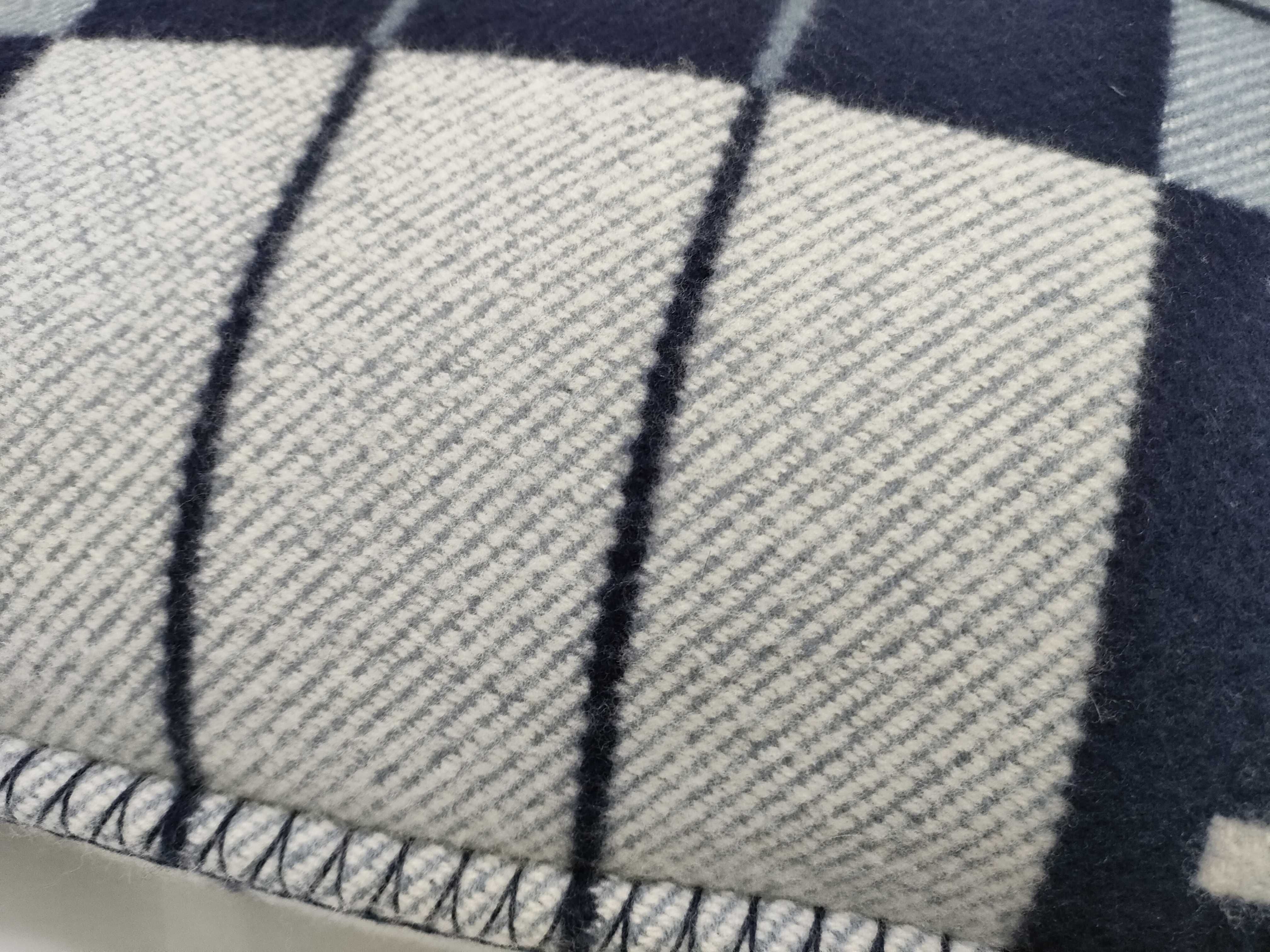 Avalon 3 Cushion and other accessories — view 7