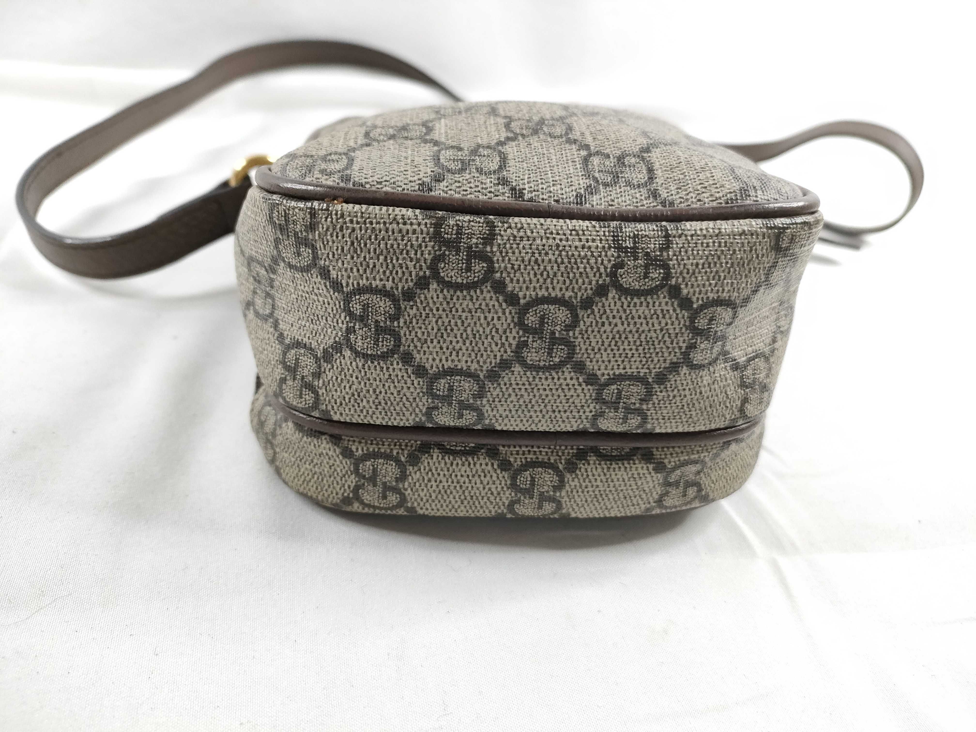 GG Supreme Shoulder Bag — view 4