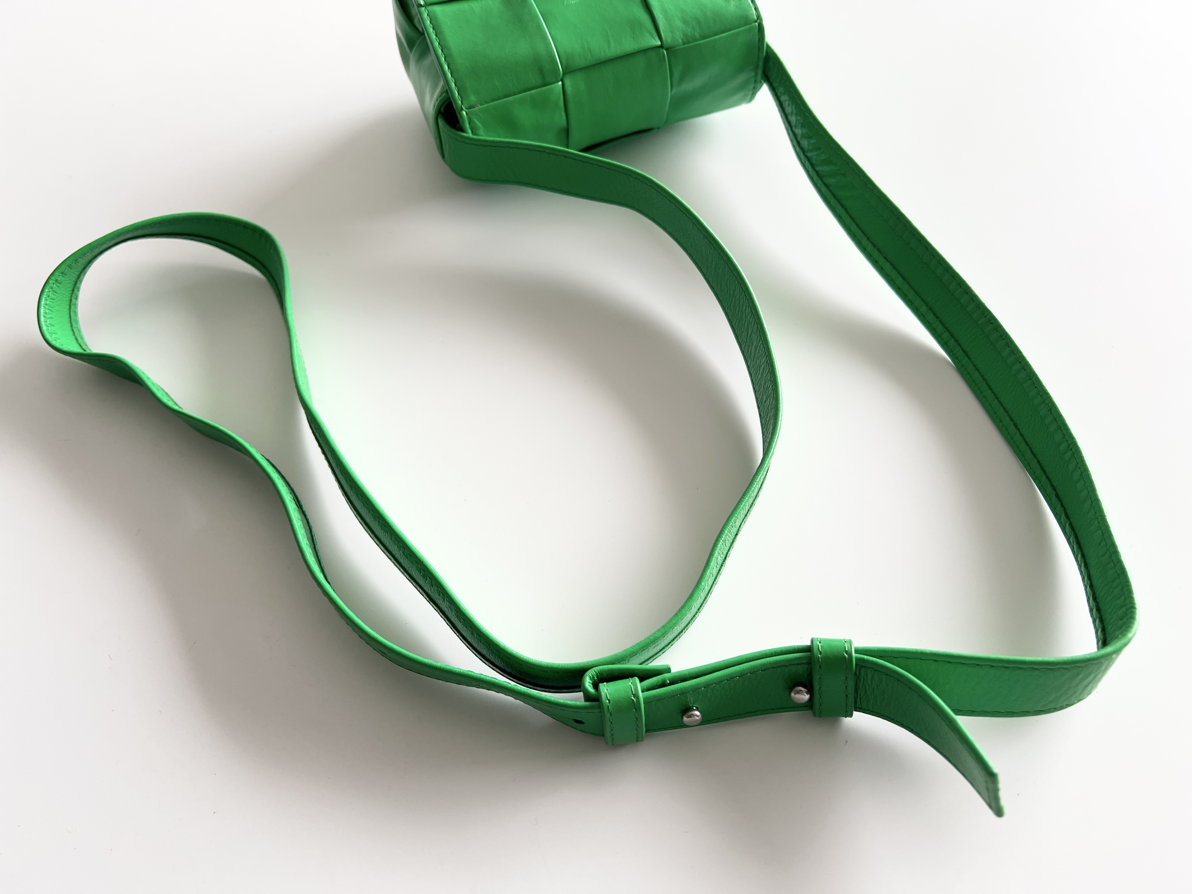 Intrecciato Cassette Candy Leather Shoulder Bag — view 3